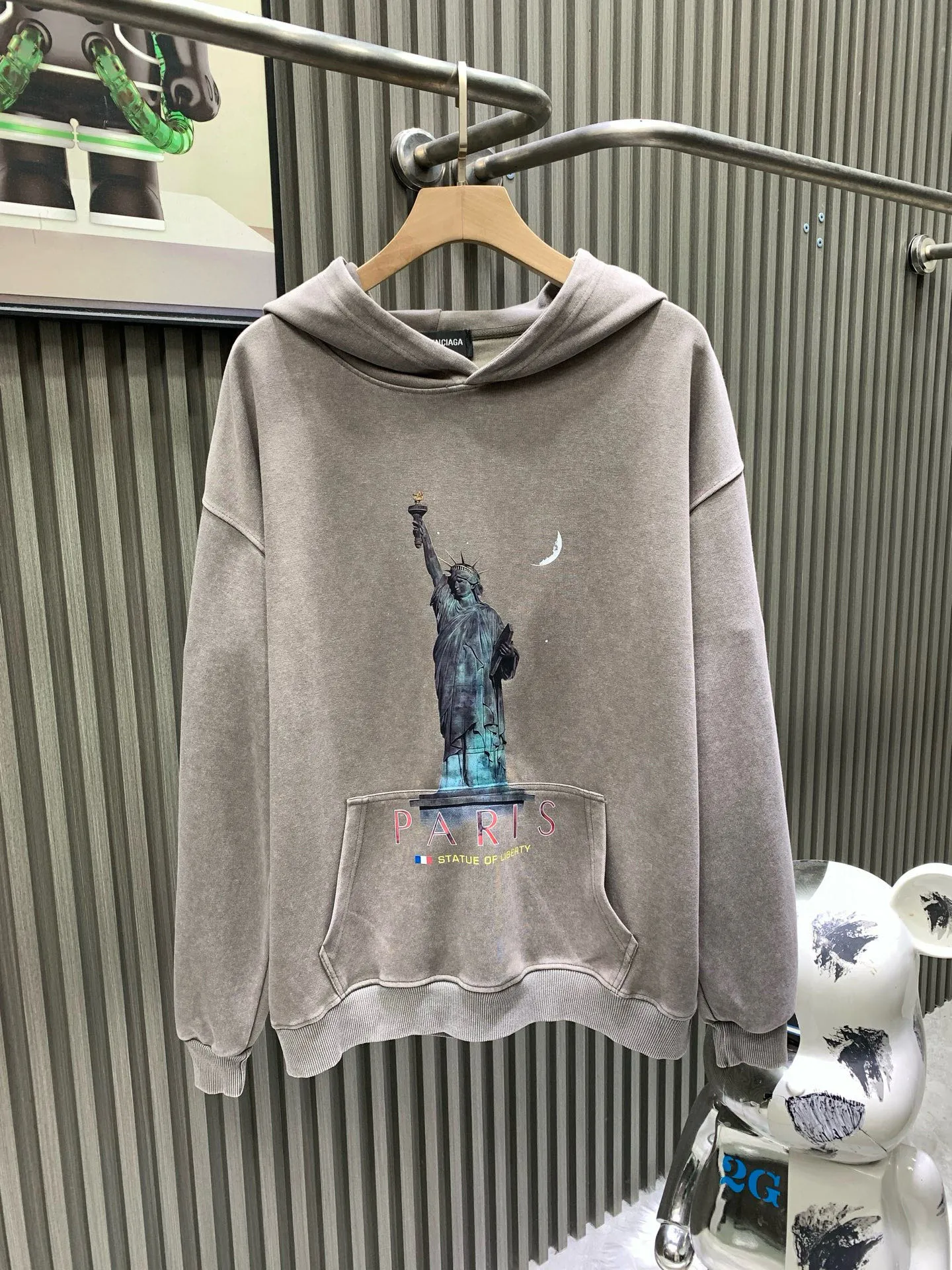 🅿️310 gray