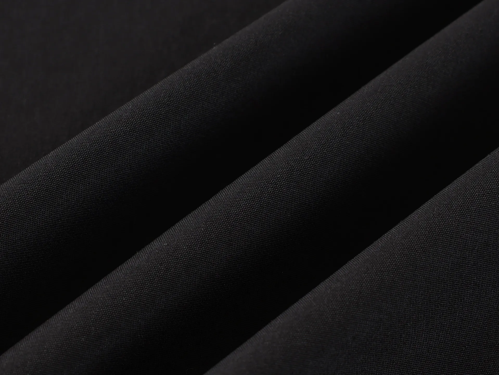 🅿️520 [Exclusive supply] BLCG x Puma 25FW Manchester United spliced ​​trousers. The fabric is made of high-quality 200D nylon cotton fabric. The inner mesh is more breathable and comfortable. It is different from the ready-made fabrics in the market. It is three times the price of ordinary fabrics in the market. The embroidery is made of imported Behringer, with precision operation of 10,000-needle density, hardware accessories, and zipper slider mold customization. Size:XS/S/M/L