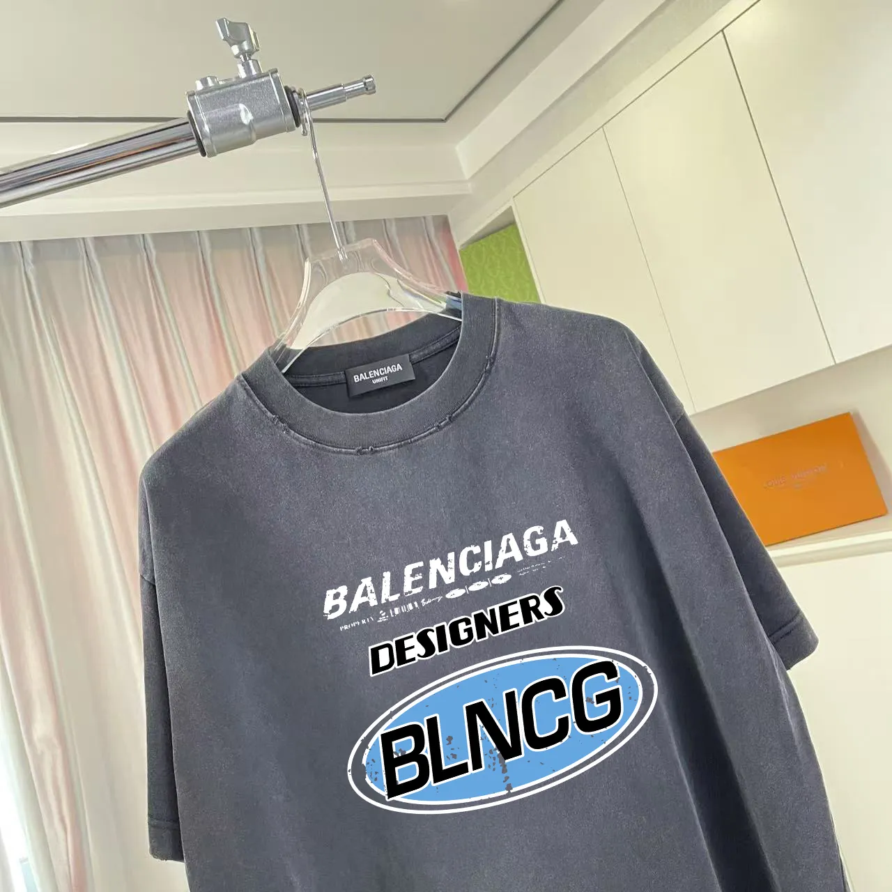 🅿️190 BALENCI*GA Paris 2025 summer new style, washed, distressed, spray-painted, personalized letter logo printing, customized fabric 320g, short-sleeved T-shirt, same style for men and women, size: S M L XL XXL five codes, color: black, white, gradient black, gradient red