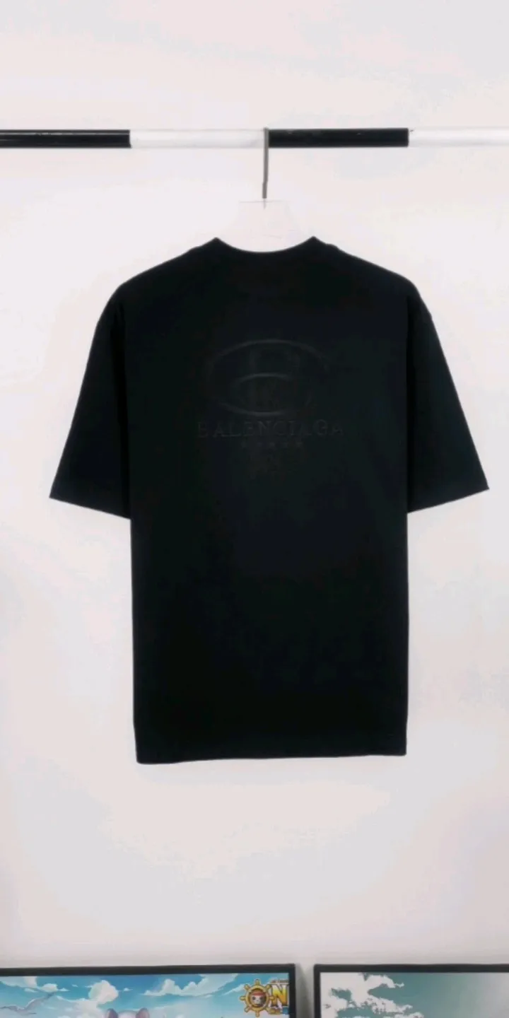 Actual video shot————The top tested version of the new BALENCIAGA Balenciaga five-star embroidered environmentally friendly large LOGO male and female couple stars the same short-sleeved T-shirt BEHRINGER embroidery technology, 5-star environmentally friendly series! The embroidery is meticulous and detailed! The font is full and the texture is clear! The fabric is made of 280g high-count double-yarn pure cotton, polyester-free, and absolutely no pilling! Size: XS-L Color: Black Pink P:250