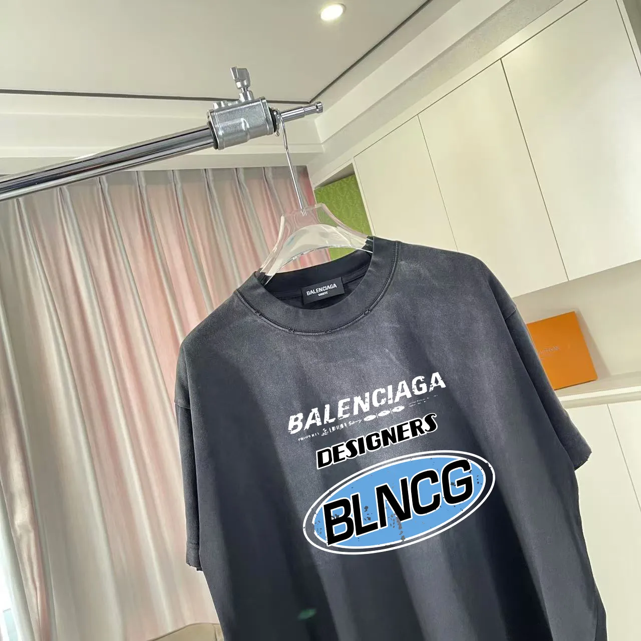 🅿️190 BALENCI*GA Paris 2025 summer new style, washed, distressed, spray-painted, personalized letter logo printing, customized fabric 320g, short-sleeved T-shirt, same style for men and women, size: S M L XL XXL five codes, color: black, white, gradient black, gradient red
