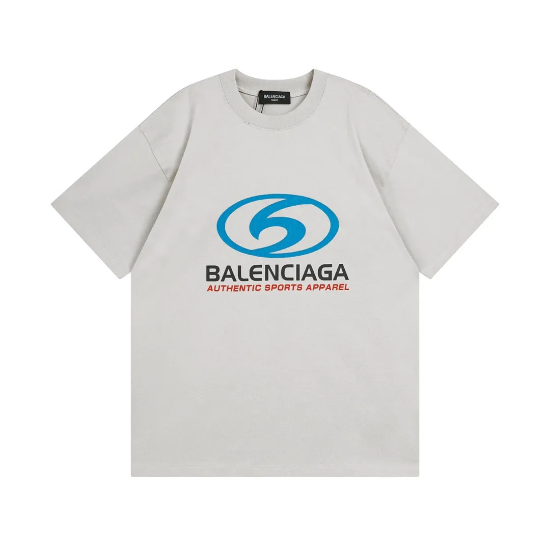 🅿️180 detailed pictures [Top version. Official website quality] BALENCI*GA/Paris. 2024 new style. New LOGO straight crack printed ready-to-wear frayed distressed short-sleeved T-shirt, brick cabinet synchronization. Genuine product developed at the first time, happy to print and compare! The fabric is made of Paris ZP custom-woven and dyed cotton double yarn. Weighing 260 grams, the cloth surface is clean. The cloth pattern is clear, soft and comfortable. The threads are dyed with no color difference. The classic LOGO is printed using environmentally friendly imported materials, with clear straight-crack pattern letters and a three-dimensional effect. Restored brick cabinet. Ready-made garments are washed, worn and worn. Different market currency. Welcome to compare. The version adopts OS loose shoulder style. Same style for men and women. Code: BL233305 Color: gray blue, apricot, yellow Size: XS to L