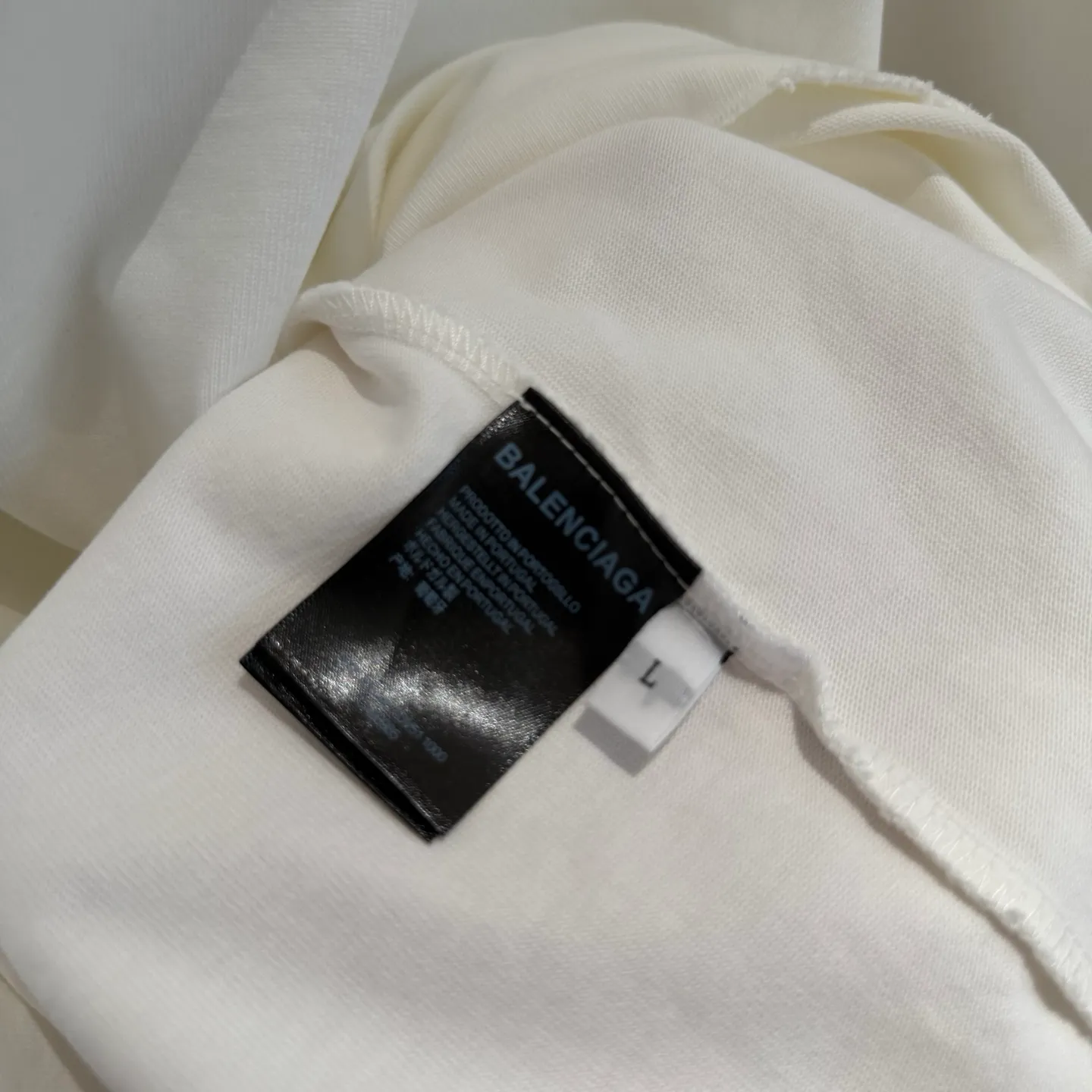 🅿️320 [Strict quality control] Balenciaga 25ss logo embroidered long-sleeved T-shirt. The fabric is made of custom-dyed 100% pure cotton double-ply fabric. 420g garment wash. Front and rear panel embroidery. Front panel post-garment washing process. Custom hardware. Thread. Accessories. Matching. Same style for men and women. Color: black/off-white/white. Size: M-2xl