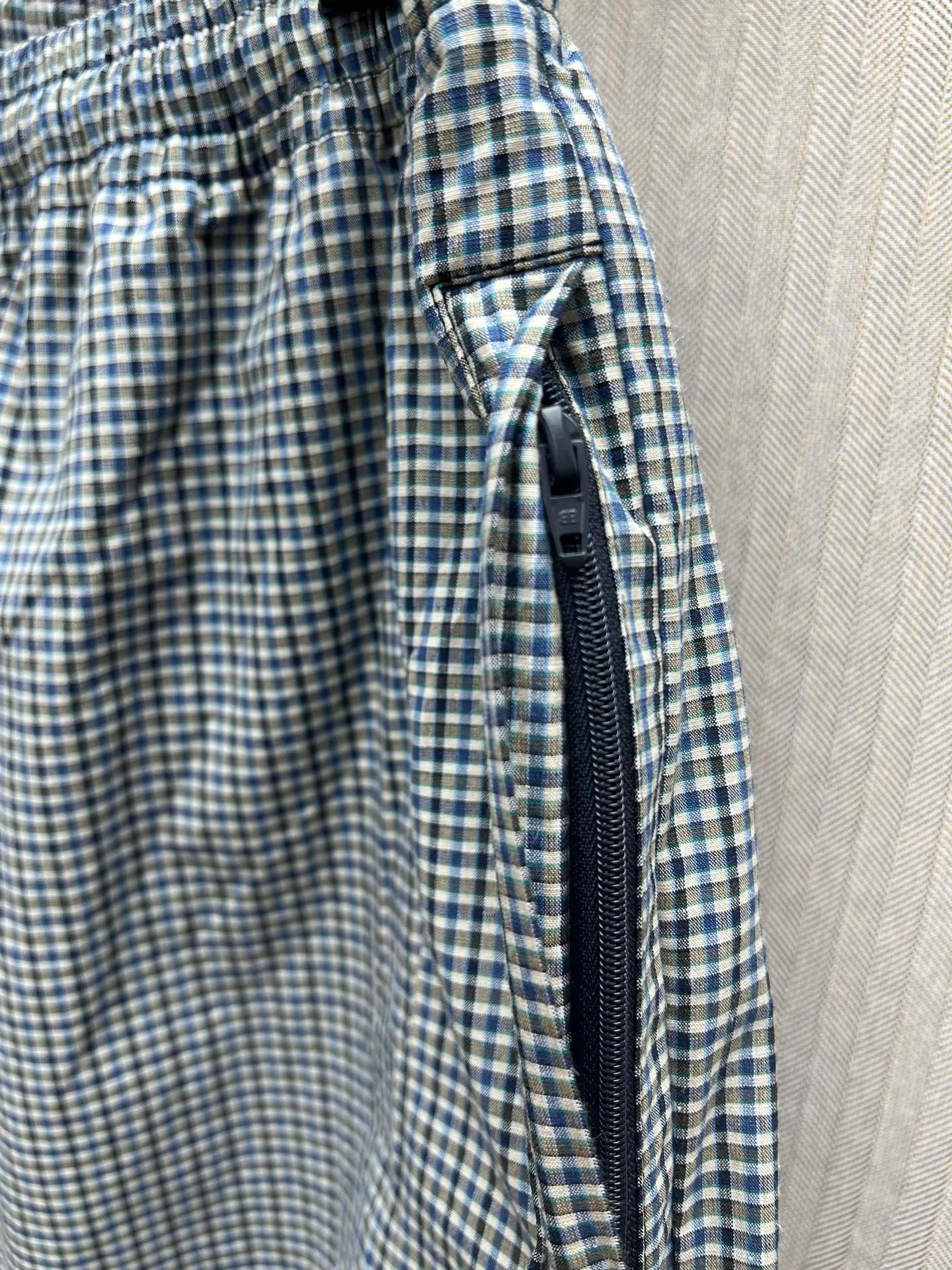🅿️490 Paris 25ss new autumn series plaid cotton and linen blended sports casual pants loose fit men black high version code number: 42.44.46.