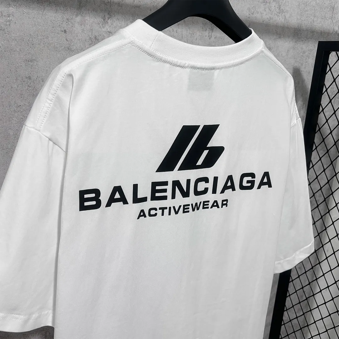 🅿️160 9101# Actual pictures Top version [BALENCIA*GA] Official website quality Paris new classic front and rear reflective printed T-shirt OS version Loose dropped shoulders Unisex fabric: 260g 100% cotton double yarn Technology: Front and back reflective printing Garment wash Shape solid Color: Black White Size: XS S M L