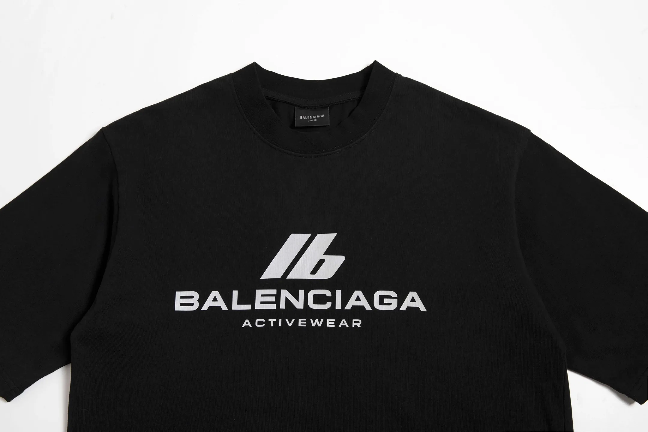 🅿️160 9176# Detailed picture Top version [[BALENCIA*GA] official website quality Paris new 3M reflective film letter heat transfer short-sleeved T-shirt OS version Loose dropped shoulders Unisex style Fabric: 260 grams 100% cotton double yarn Technology: Front reflective heat transfer Garment wash Shape solid color Color: black off-white Size: XS S M L