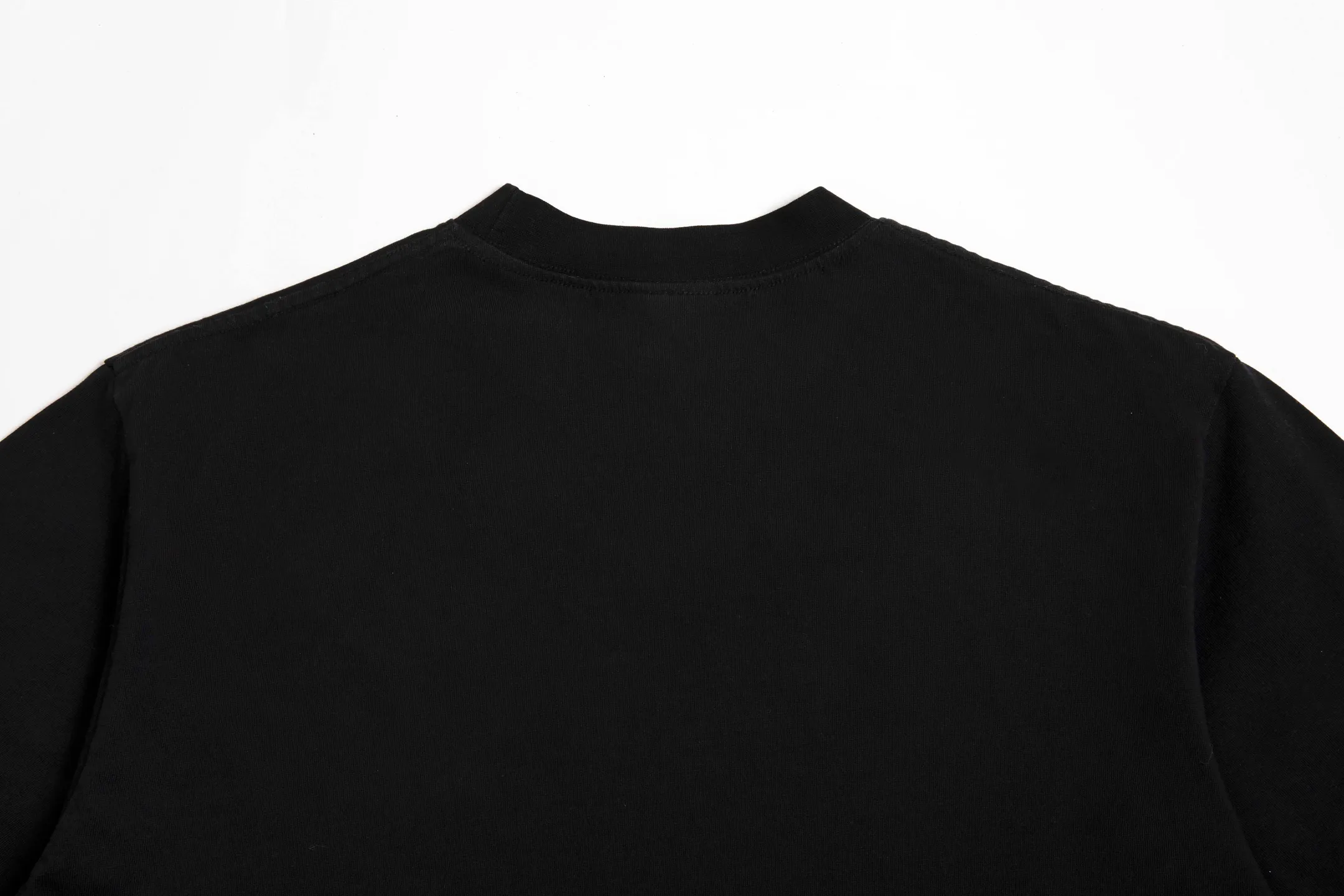 🅿️160 9176# Detailed picture Top version [[BALENCIA*GA] official website quality Paris new 3M reflective film letter heat transfer short-sleeved T-shirt OS version Loose dropped shoulders Unisex style Fabric: 260 grams 100% cotton double yarn Technology: Front reflective heat transfer Garment wash Shape solid color Color: black off-white Size: XS S M L