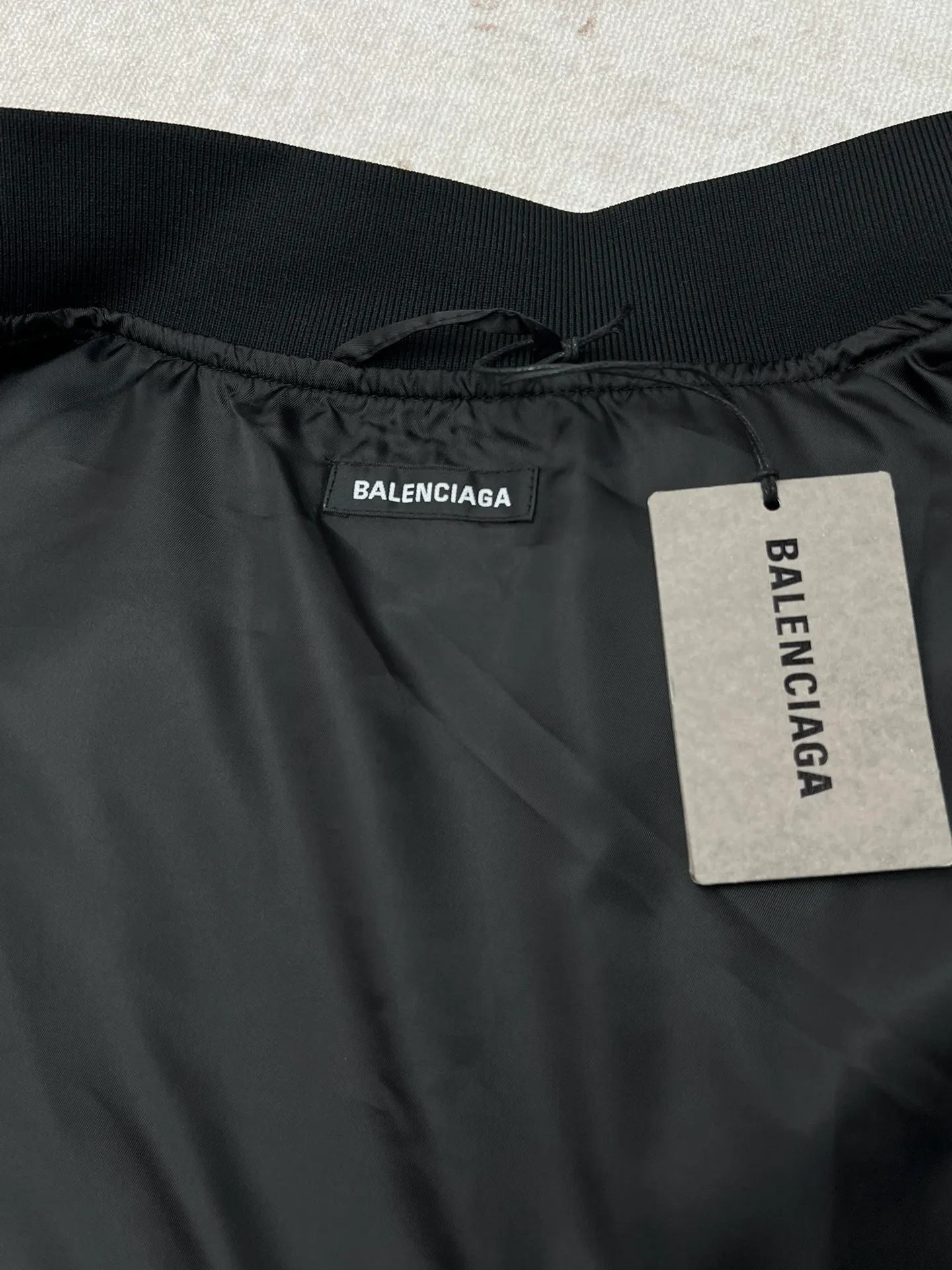 🅿️660 Paris 25ss new letter embroidered jacket with brand classic letter embroidery on the chest. Men's model. High version. Code number: 0.1.2.3.