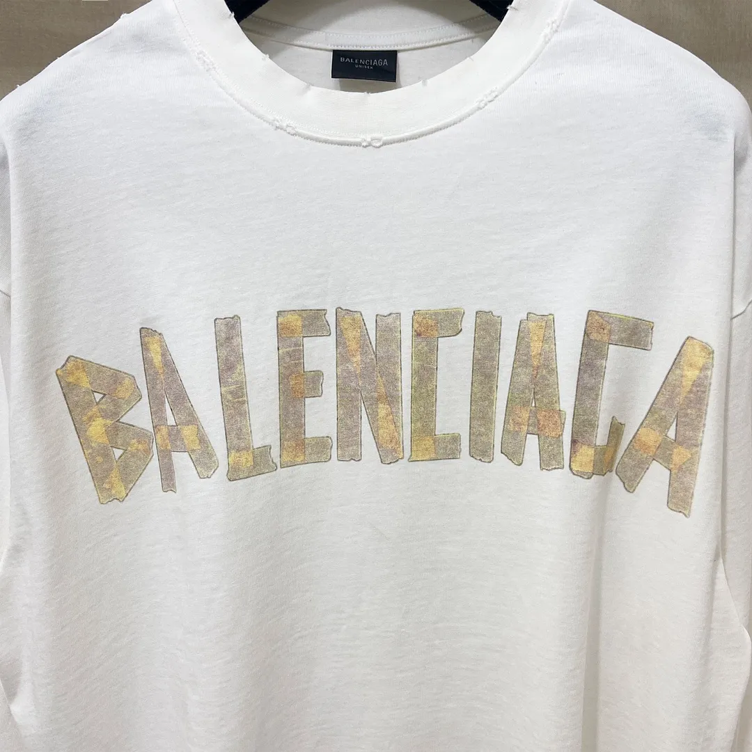 🅿️200 8110# Actual pictures Top version [[BALENCIA*GA] Official website quality Paris new yellow tape digital direct spray long-sleeved T-shirt OS version Loose dropped shoulders Unisex style Fabric: 260g 100% cotton double yarn Process: Front and back digital direct spray Garment wash Frayed Distressed Styling Solid Color Color: Gray blue Black White Washed blue Burgundy Green Size: XS S M L