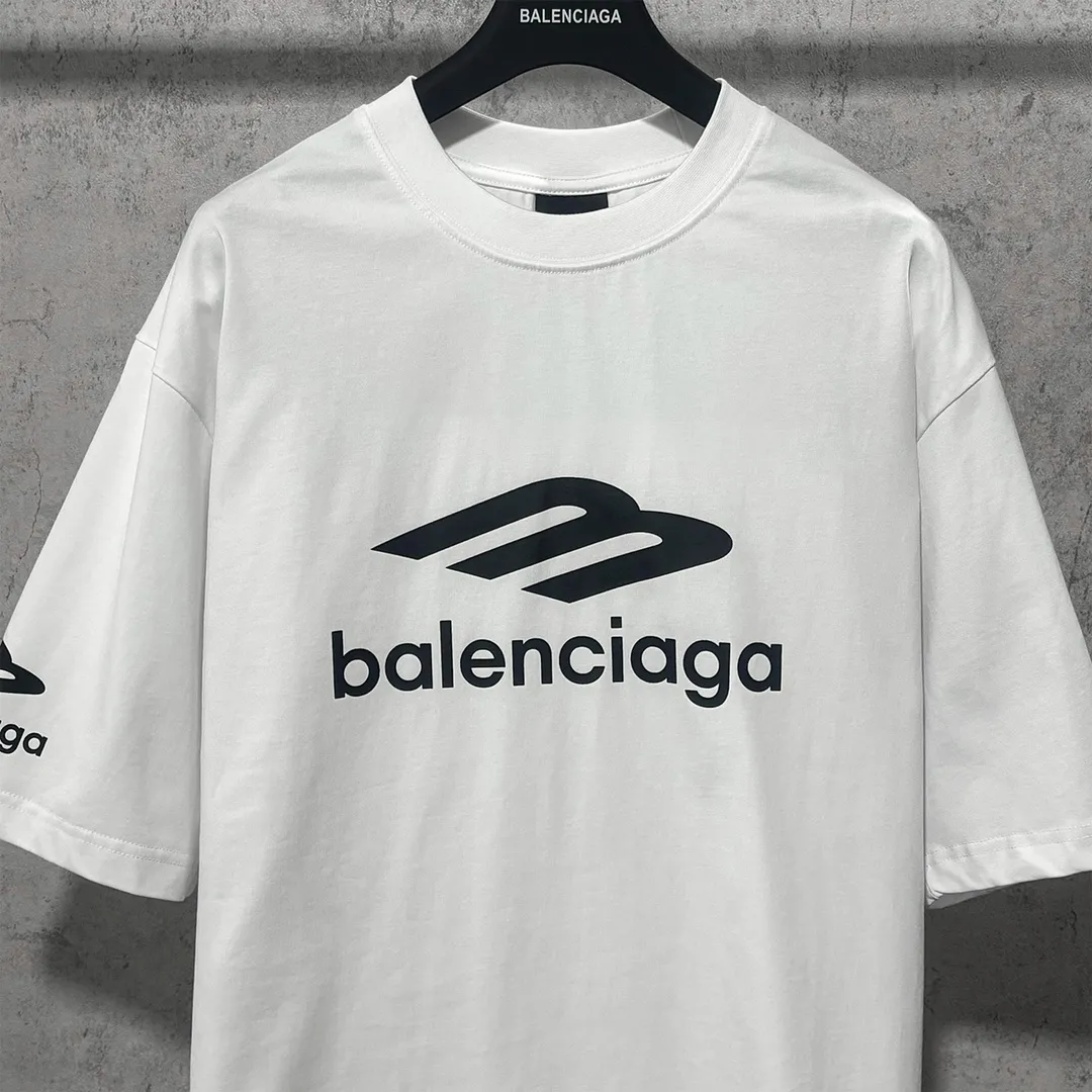 🅿️160 9128# Actual pictures Top version [[BALENCIA*GA] official website quality Paris new 3M classic letter LOGO printed short-sleeved T-shirt OS version Loose dropped shoulders Unisex style Fabric: 260 grams 100% cotton double yarn Technology: front and rear left and right sleeve printing Garment wash Shape solid color Color: black white Size: XS S M L