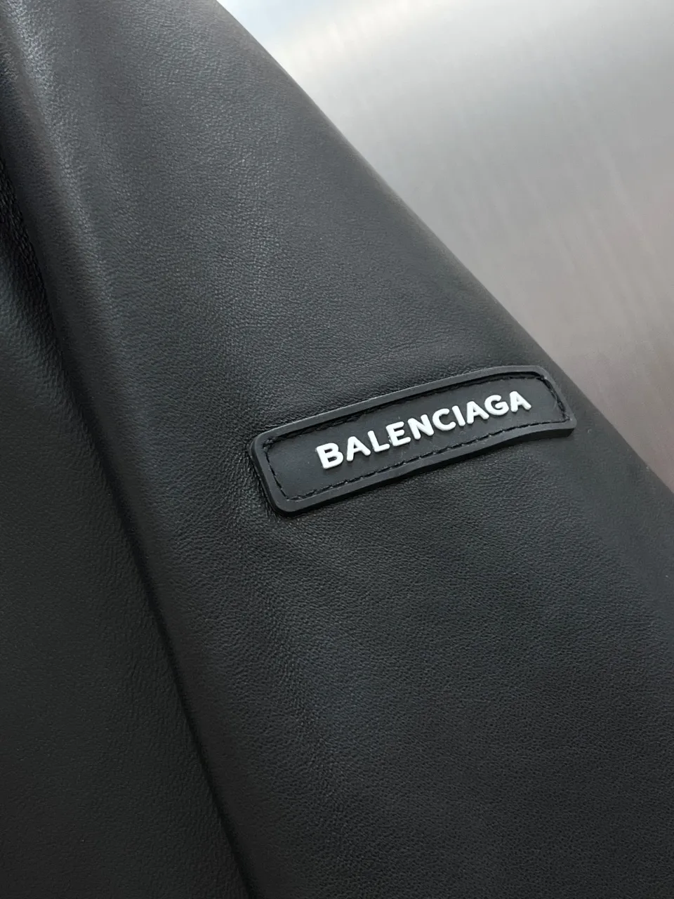 🅿️3100 Brand Balenciaga Material: Imported sheepskin Craftsmanship: Size: 48-56 (special size 🉑customized)