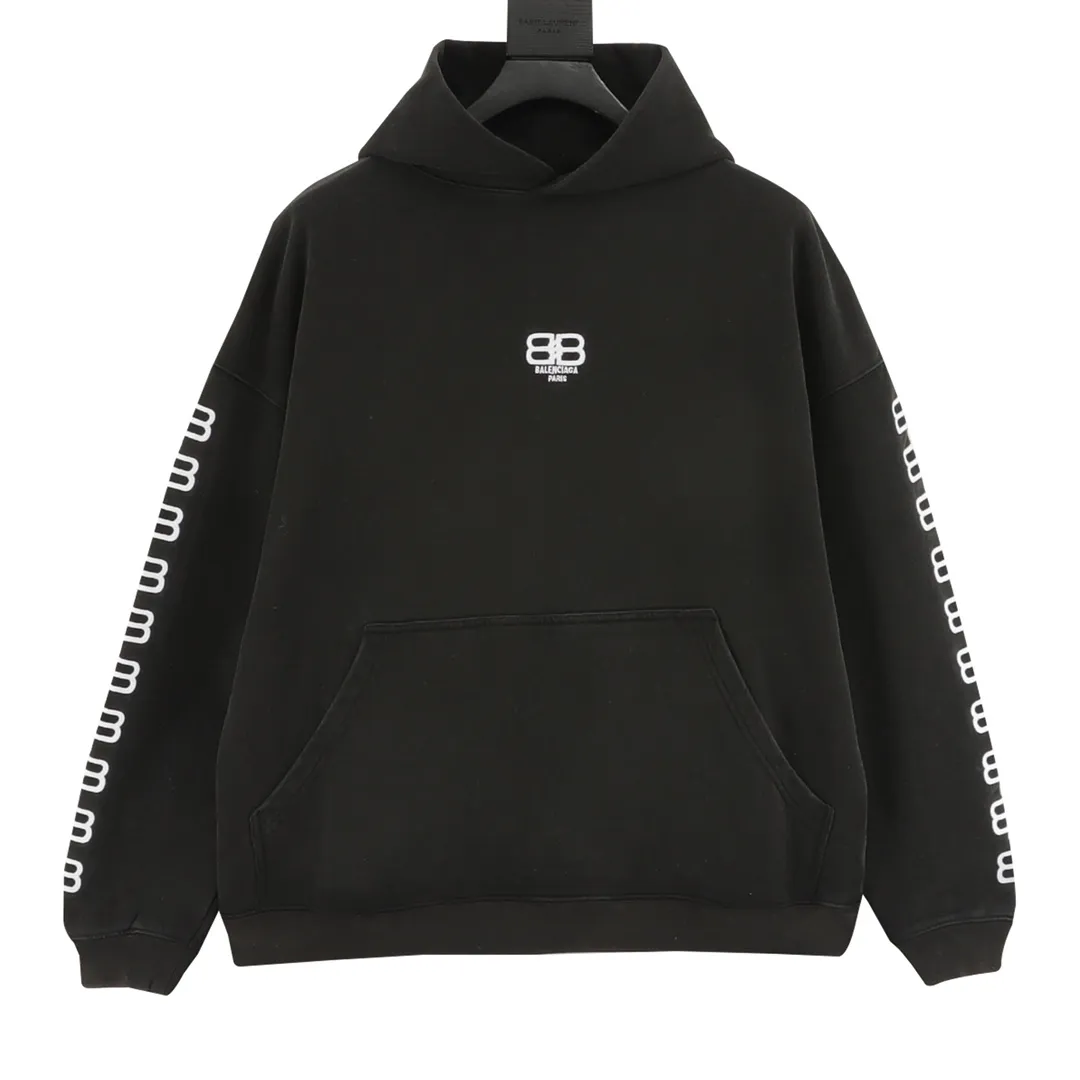 🅿️580 Balenciaga/Balenciaga Double B embroidered washed hooded sweatshirt. The fabric is made of Paris ZP custom-woven and dyed cotton terry fabric. The weight is 400 grams. The cloth surface is clean, the cloth pattern is clear, soft and comfortable, the color fastness is good, and it is not easy to change color - it is custom-woven and dyed without color difference, BLCG The double B lock logo is made with Tajima embroidery machines imported from Japan. The ready-made garments are aged and fried, with ultra-high craftsmanship. The version adopts a loose OS silhouette design. Size: XS-L