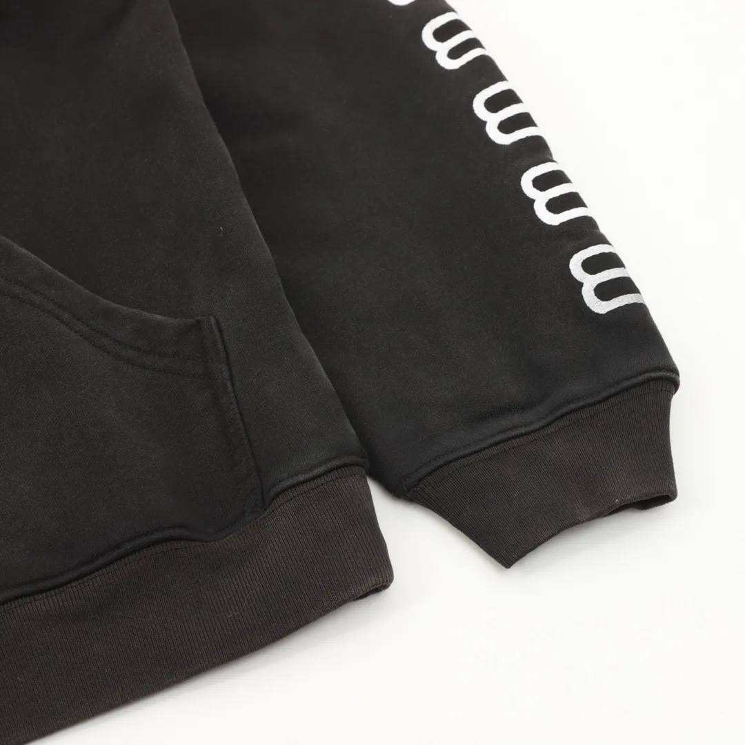 🅿️580 Balenciaga/Balenciaga Double B embroidered washed hooded sweatshirt. The fabric is made of Paris ZP custom-woven and dyed cotton terry fabric. The weight is 400 grams. The cloth surface is clean, the cloth pattern is clear, soft and comfortable, the color fastness is good, and it is not easy to change color - it is custom-woven and dyed without color difference, BLCG The double B lock logo is made with Tajima embroidery machines imported from Japan. The ready-made garments are aged and fried, with ultra-high craftsmanship. The version adopts a loose OS silhouette design. Size: XS-L