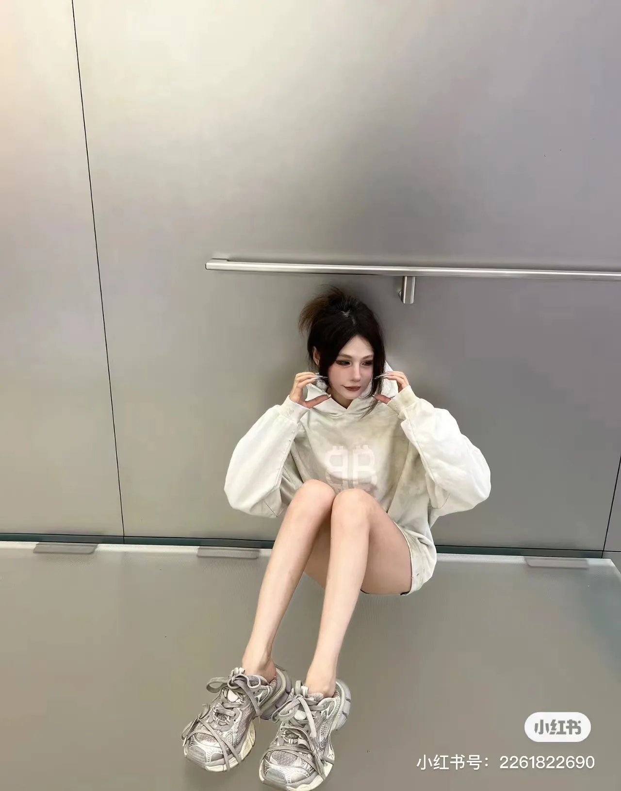 Model picture