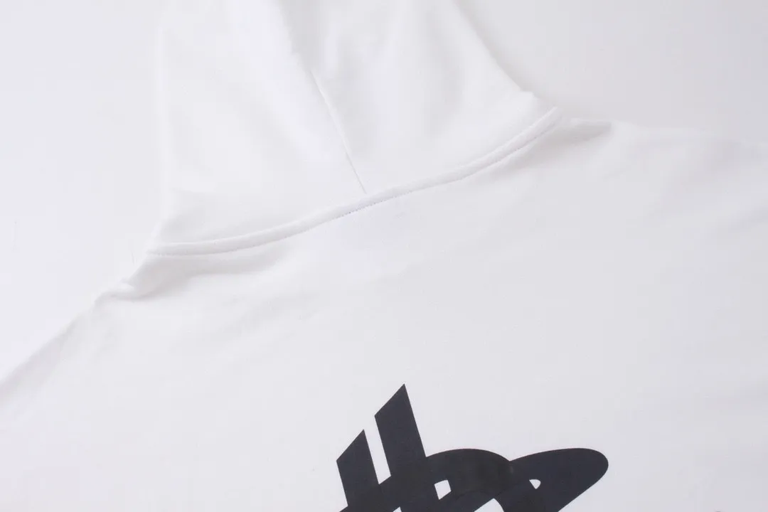 🅿️300 real photos [Top version. Official website quality] BALENCI*GA/Paris. 2024 new style. Phantom double LOGO classic pattern printed long-sleeved hooded sweatshirt. Brick cabinet synchronization. Genuine product developed in the first time, happy to print and compare! The fabric is made of Paris ZP custom-woven and dyed cotton terry sweatshirt. The weight is 450 grams. The cloth surface is clean. The cloth pattern is clear, soft and comfortable. The threads are dyed with no color difference. The classic printing is made of environmentally friendly imported materials, with LOGO phantom effect, clear letters and three-dimensional effect. Restored brick cabinet. Ready-made clothes are washed and distressed, different market currency, welcome to compare, the version adopts OS loose shoulder version. Same style for men and women Coding: BL238010 Color: black, white Size: XS S M L