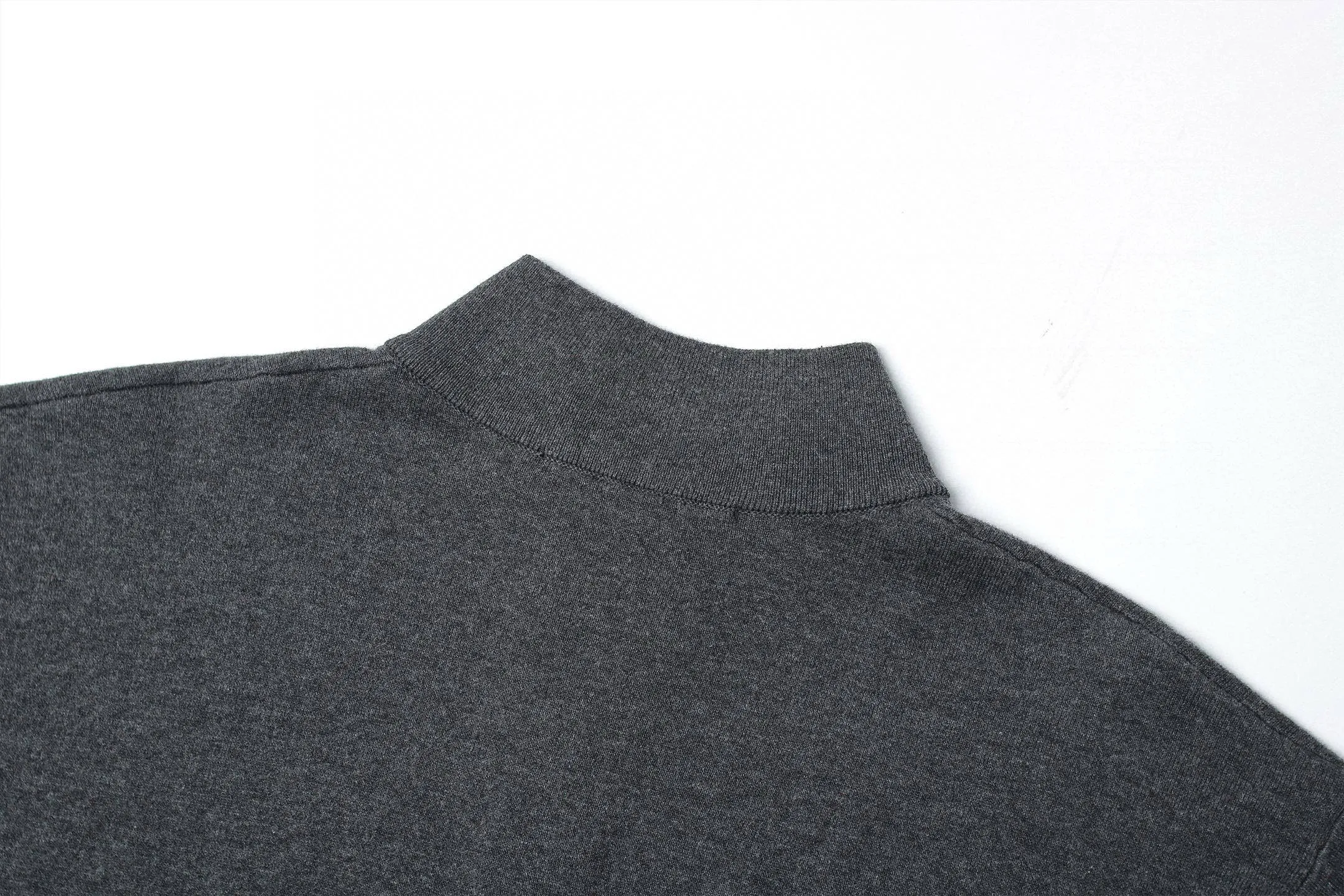 🅿️440 [Exclusive supply] BLCG 25SS solid color stand-up collar half-zip sweater, originally purchased and developed for 15,800, the fabric is made of 30 cashmere blended wool, using an imported (SOTO) 14 knitting machine, wool enzyme washing, wool jacquard, customized 1:1 zipper, customized 1:1 trademark, loose version, the overall line is straight and delicate, the fabric is comfortable and soft, the color is consistent and no color difference It can be matched with the same style to create a fashionable look, and can be used in various occasions. Customized accessories, complete with three standards, the same style for men and women. Size:XS-S-M