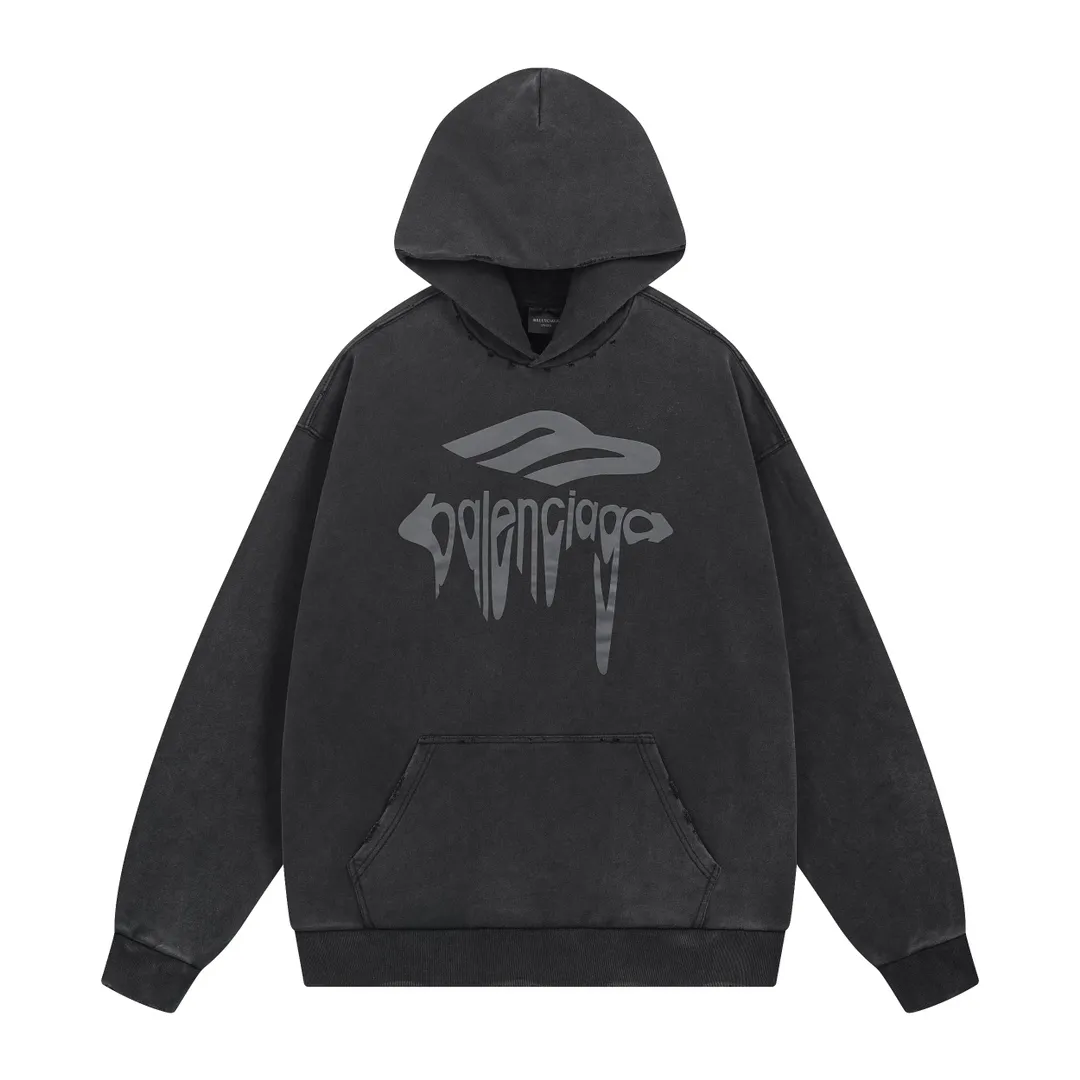🅿️330 real photos [Top version. Official website quality] BALENCI*GA/Paris.SS25 latest model 3M artistic letter print washed and worn hooded sweatshirt. Ready-to-wear with multiple worn and worn features. The brick cabinets are synchronized. The authentic product is developed at the first time. The fabric is made of Paris ZP custom-woven and dyed cotton terry sweatshirt. Weighing 460 grams, the cloth surface is clean. The cloth pattern is clear, soft and comfortable. The threads are dyed with no color difference. The printing is made of environmentally friendly imported materials. The letters are clear and the effect is three-dimensional. The version adopts OS loose shoulder design. Same style for men and women. Code: BL238958 Color: washed black, gray and white. Size: XS S M L