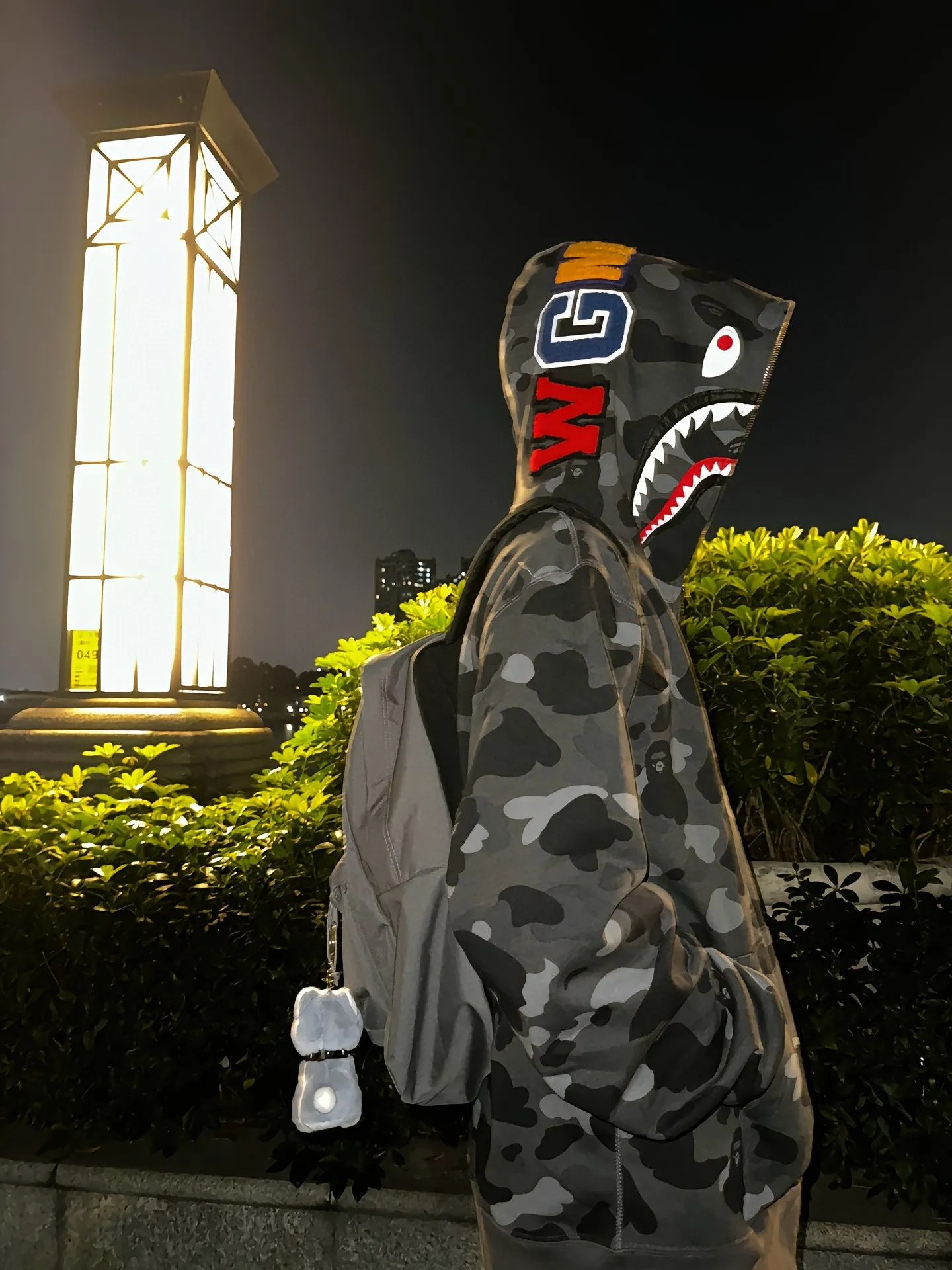💰380 BAPE 1ST CAMO SHARK FULL Classic counter model Camouflage shark hooded zipper sweatshirt Machine-printed camouflage Top-quality fabric High-end 1:1 replica Customized fabric Couple model: S—XXL [Camouflage yellow, Camouflage green, Camouflage red, Camouflage purple, Camouflage blue, Camouflage gray]