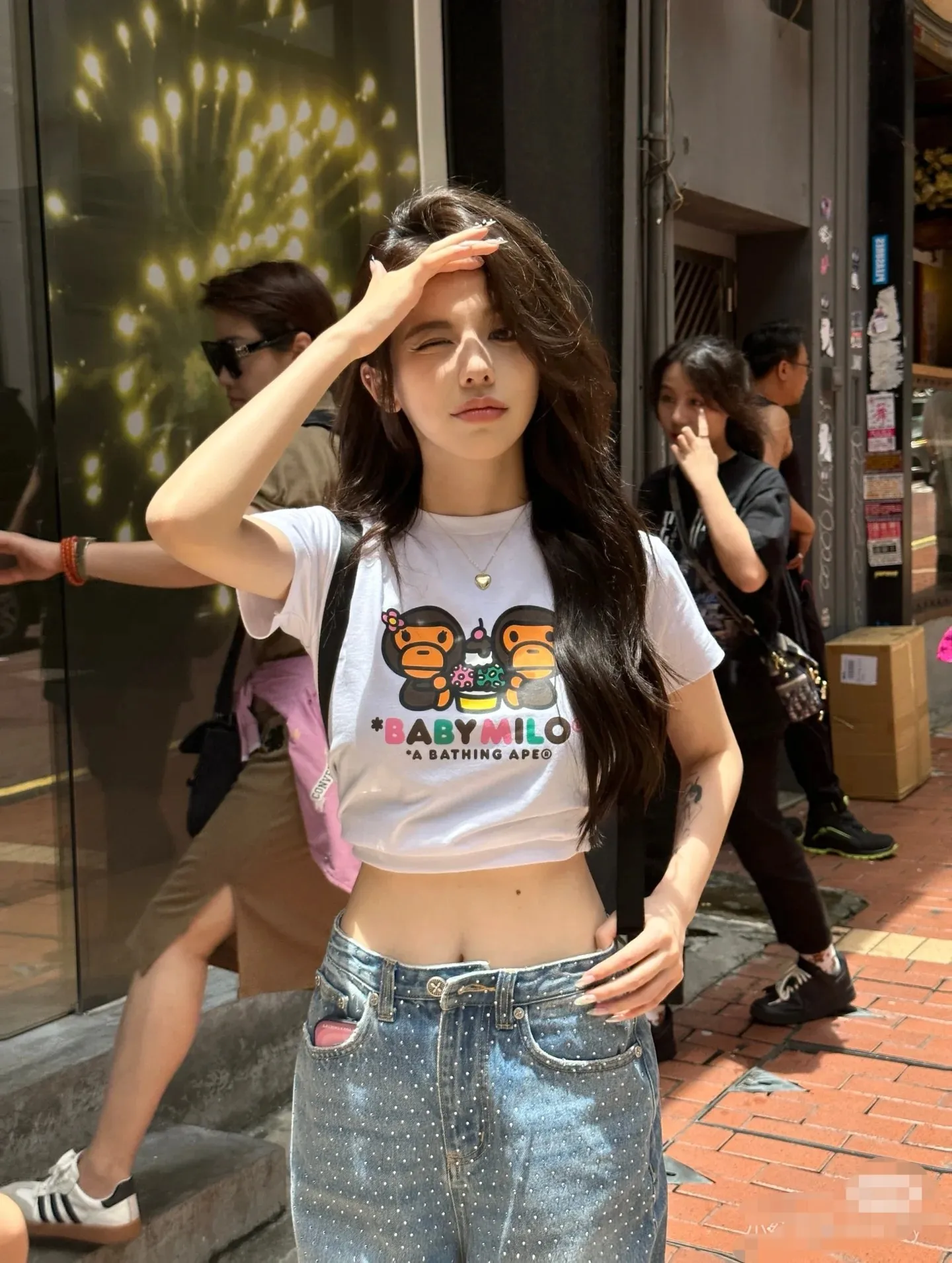 P110 001125 Bape Baby Milo printed short-sleeved T-shirt, same style for men and women, size smlxlxxl, white