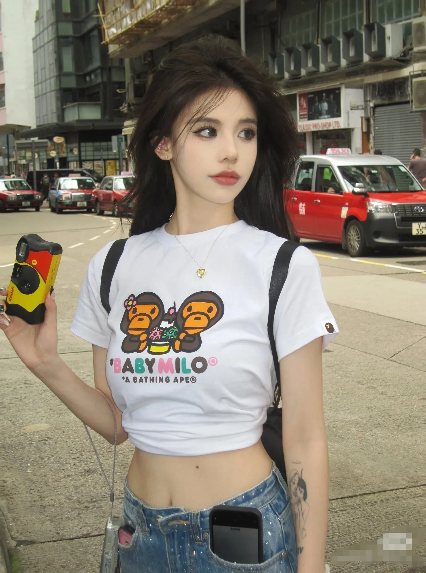 P110 001125 Bape Baby Milo printed short-sleeved T-shirt, same style for men and women, size smlxlxxl, white