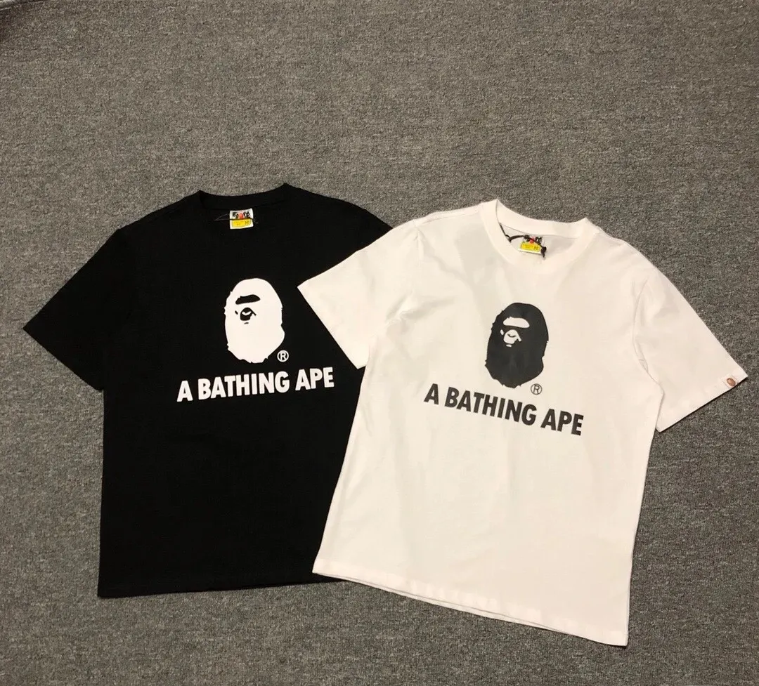 P110 00154 Japanese trendy brand BAPE ape head print short-sleeved T-shirt, same style for men and women, loose and large version, size smlxlxxl, black and white