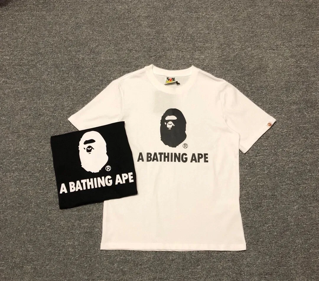 P110 00154 Japanese trendy brand BAPE ape head print short-sleeved T-shirt, same style for men and women, loose and large version, size smlxlxxl, black and white