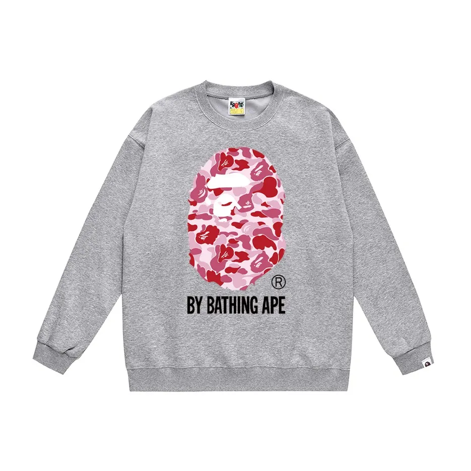 P150 model number SC451# terry 75 plus velvet 80 (top version) BAPE classic camouflage ape head letter printed round neck sweatshirt. Made of 350g large terry (drop shoulder large version) fabric, soft texture and no pilling. Imported environmentally friendly printing glue, bright and three-dimensional pattern. Quality 💥Same style for men and women. The upper body is trendy. Color: black and blue, white and blue, gray and blue, black and green, white and green, gray and green, black and red, white and red, gray and red. Size: S M L XL XXL