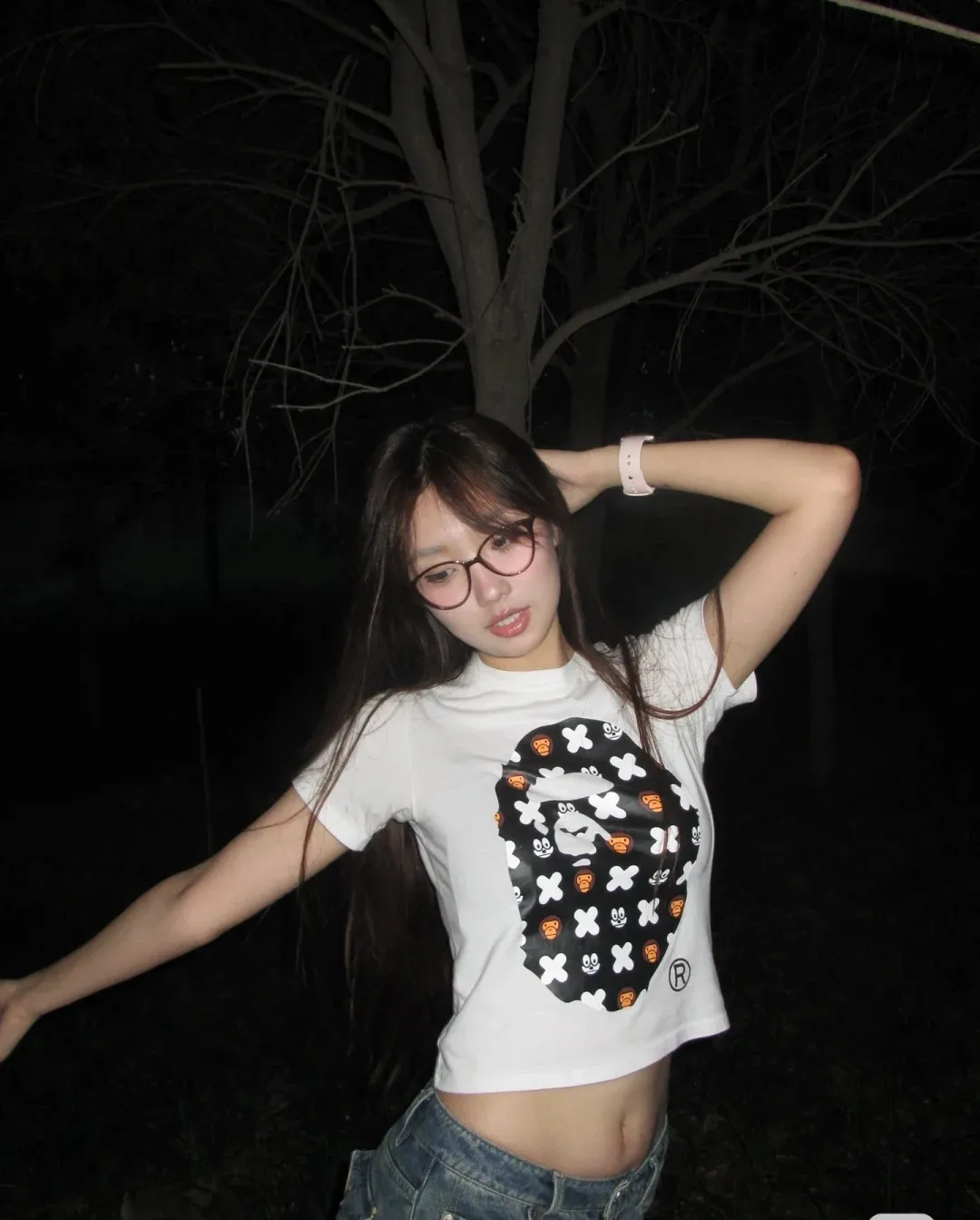P110 001047 BAPE ape head cartoon print short-sleeved T-shirt, same style for men and women, size smlxlxxl, black and white