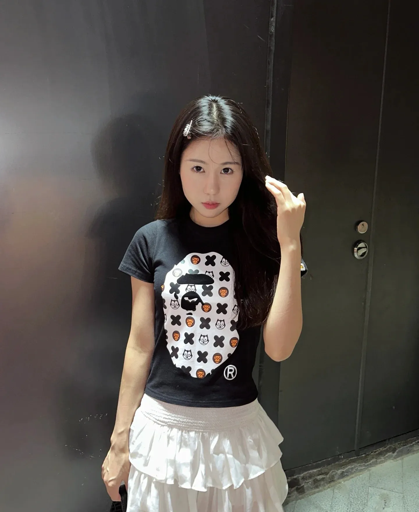 P110 001047 BAPE ape head cartoon print short-sleeved T-shirt, same style for men and women, size smlxlxxl, black and white