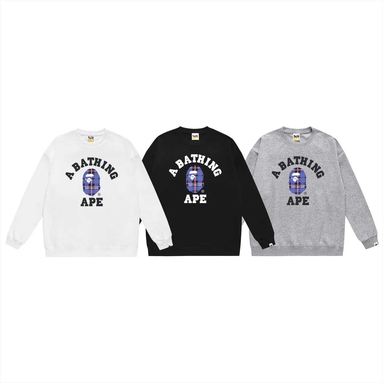 P150 model number SC496# terry 75 plus velvet 80 (top version) BAPE ape man head classic letter plaid pattern printed round neck sweatshirt Made of 350g large terry (drop shoulder large version) fabric, soft texture and no pilling Imported environmentally friendly printing glue The pattern is bright and three-dimensional Quality 💥Same style for men and women The upper body is trendy Color: black white gray Size: S M L XL XXL
