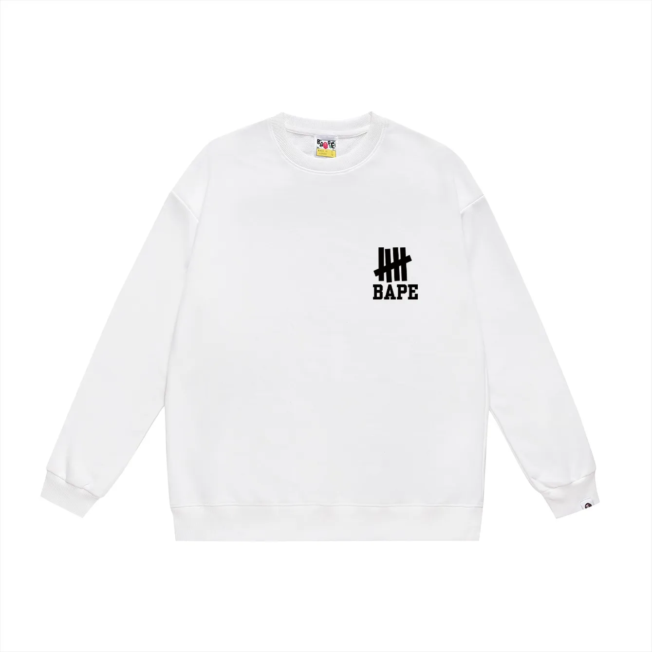 P150 model number SC470# terry 75 plus velvet 80 (top version) BAPE co-branded five-bar ape-letter printed round-neck sweatshirt. Made of 350 grams of large terry (drop shoulder large version) fabric. The texture is soft and non-pilling. Imported environmentally friendly printing glue. The pattern is bright and three-dimensional. Quality 💥Same style for men and women. The upper body is trendy. Color: black white gray Size: S M L XL XXL