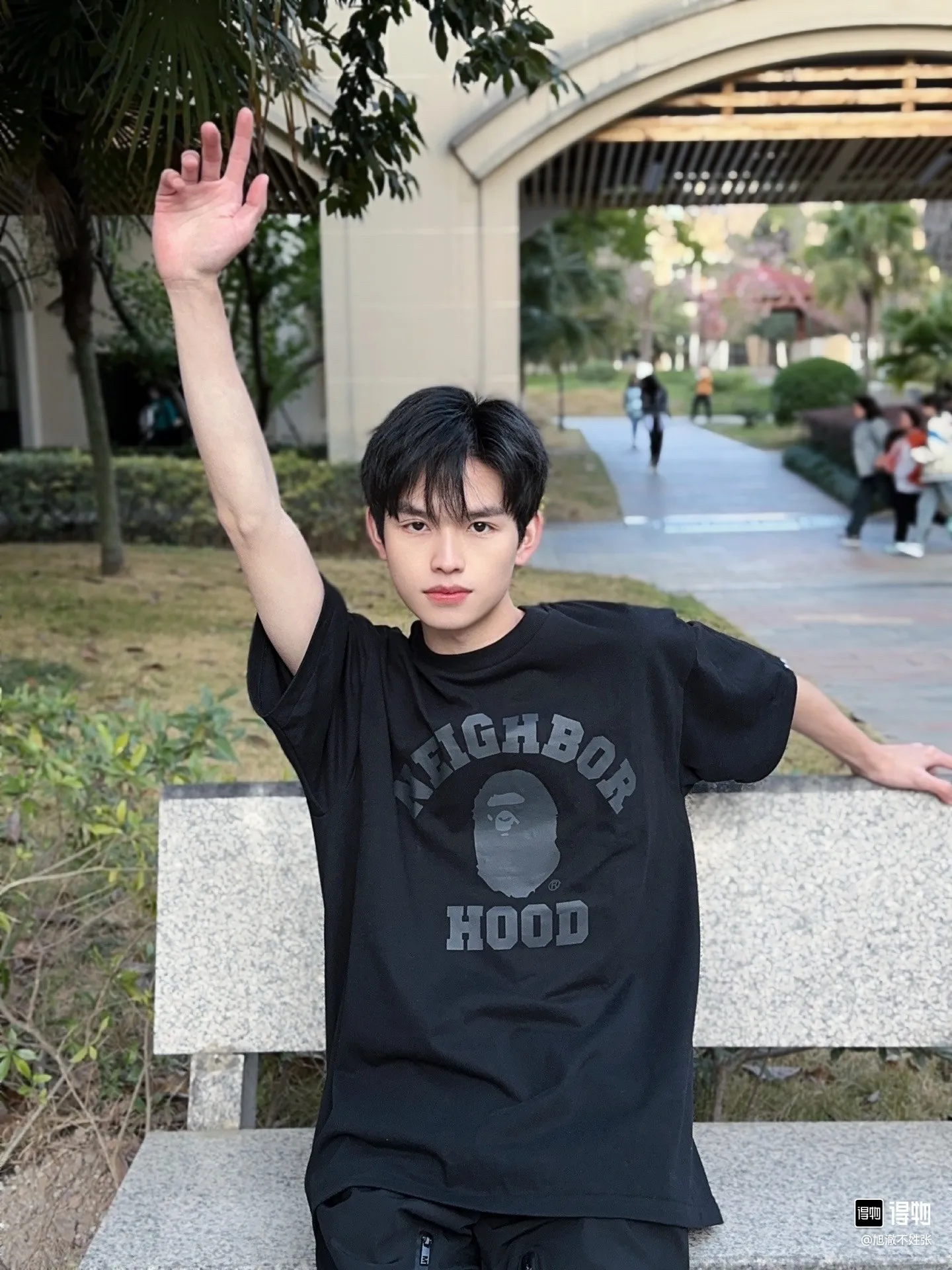 P110 001039 A BATHING APE BAPE x NBHD joint model SS23 American retro logo letter printing loose round neck short-sleeved T-shirt, same style for men and women, size smlxlxxl, black and white