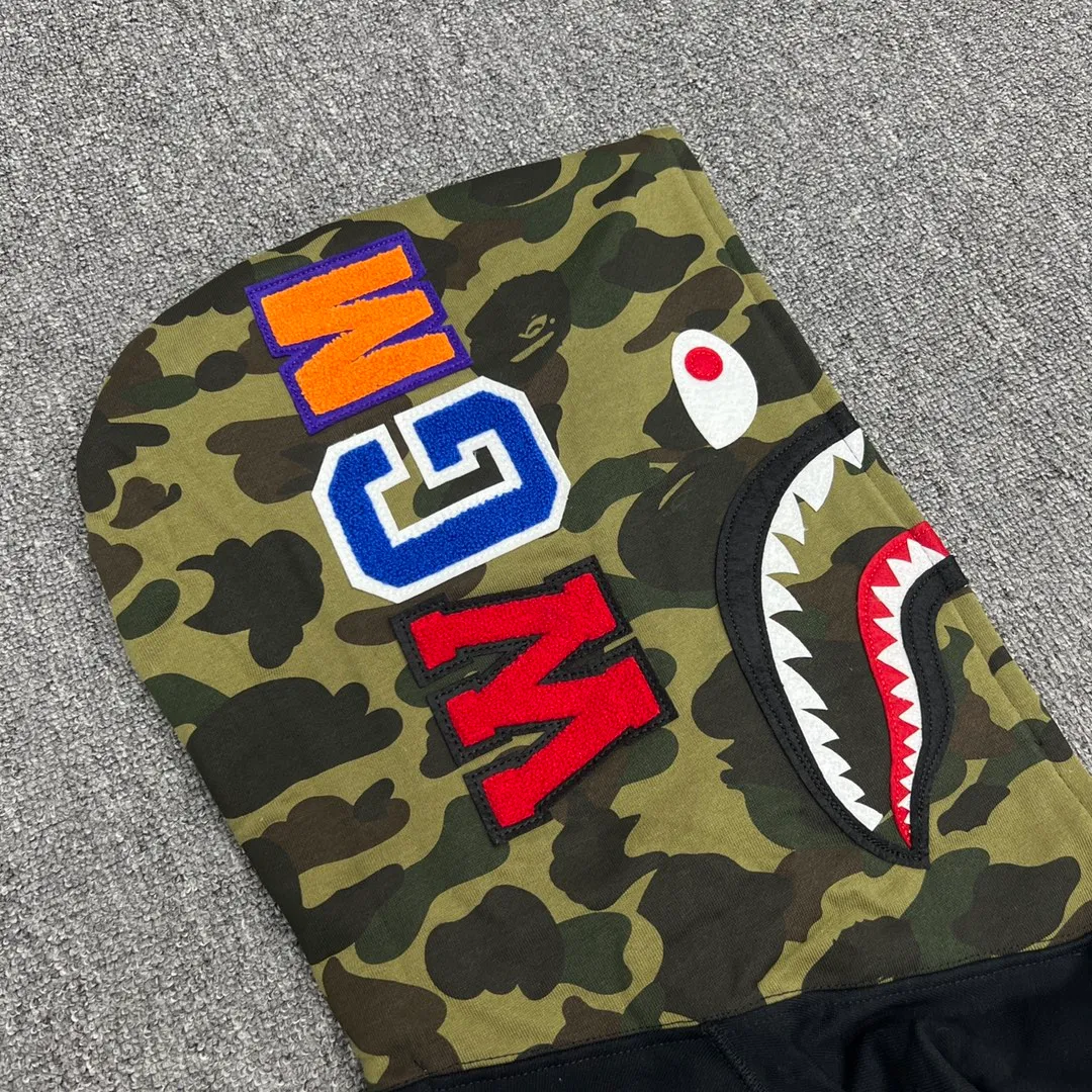 💰380 Bape first year limited classic shark green camouflage design shark jacket Couple style: S—XXL [Black Gray]