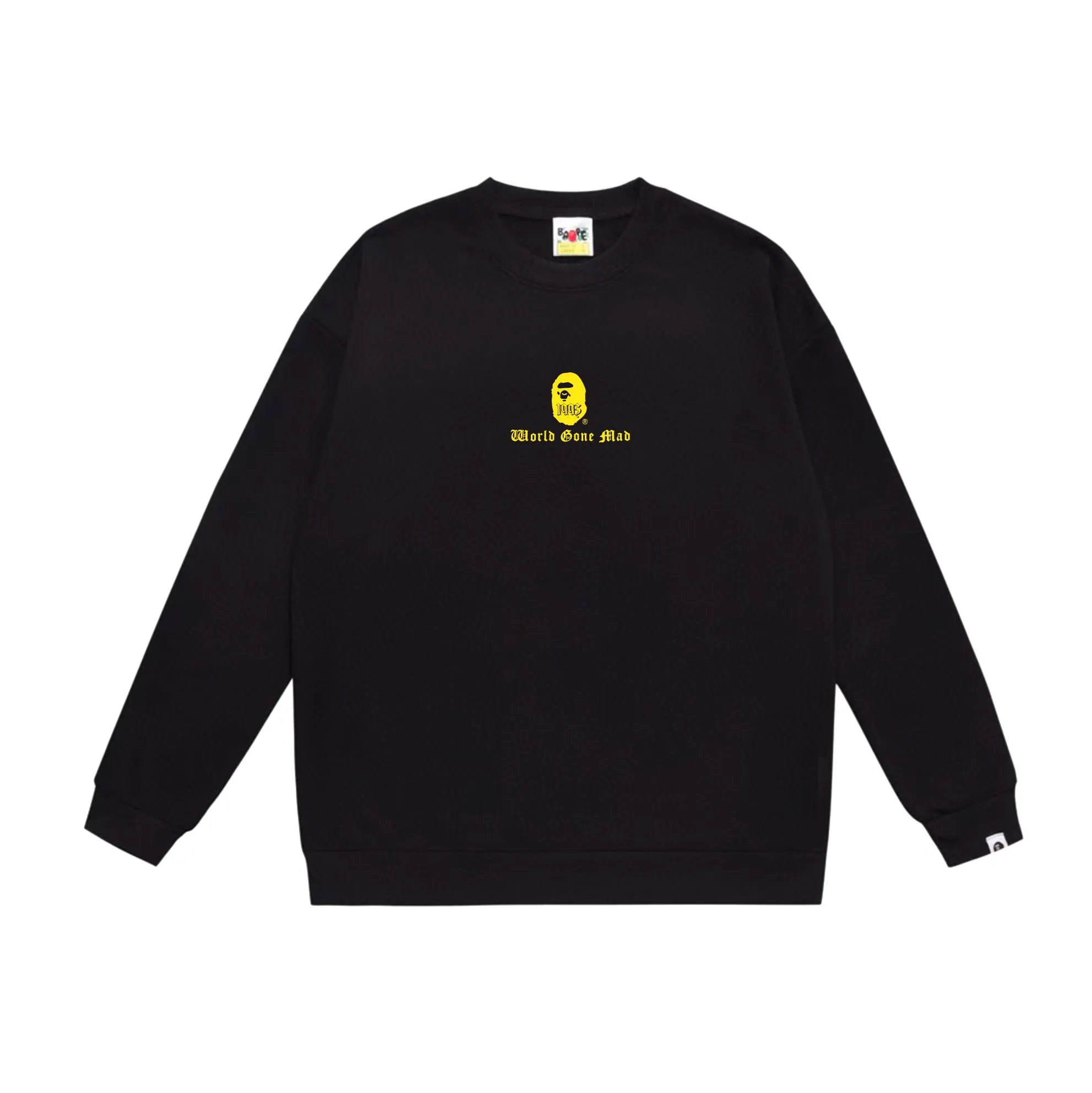 P170 model number SC550# terry 80 plus velvet 85 (top version) BAPE contrasting ape head letter print pattern round neck sweatshirt Made of 350g large terry (drop shoulder large version) fabric, soft texture and no pilling Imported environmentally friendly printing glue The pattern is bright and three-dimensional Quality 💥Same style for men and women The upper body is trendy Color: black white gray Size: S M L XL XXL