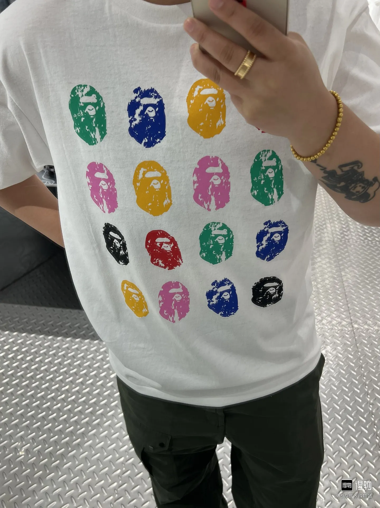 P110 001118 BAPE SS25 32nd anniversary colorful ape head pattern printed cuffs logo round neck comfortable short-sleeved T-shirt same size for men and women smlxlxxl black white