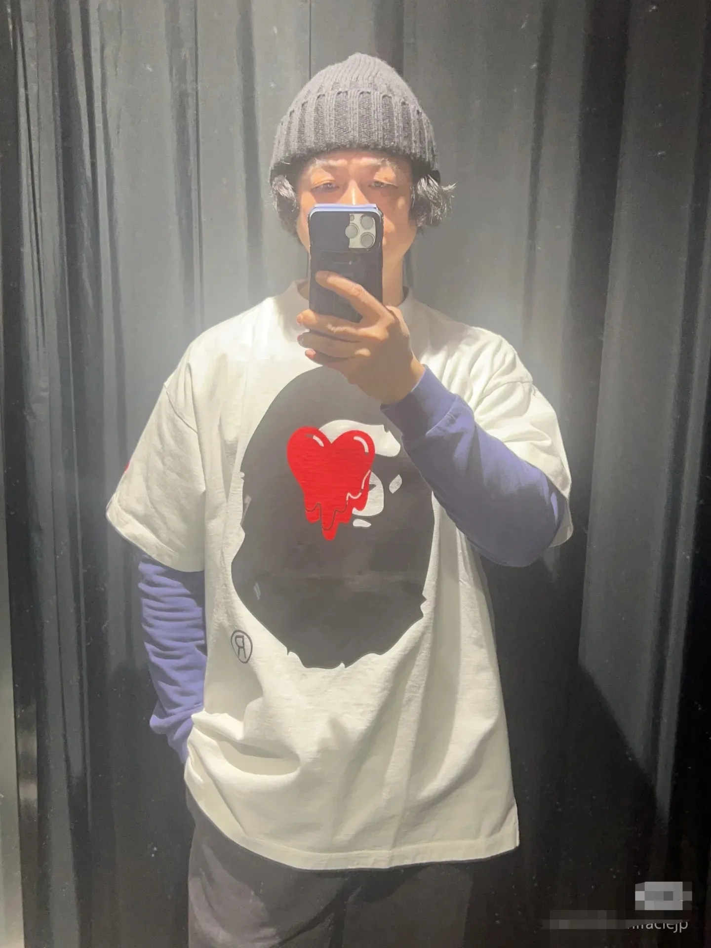 P110 001061 BAPE x Emotionally Unavailable joint model SS25 heart-shaped ape pattern letter printed cuff logo short-sleeved T-shirt, same style for men and women, size smlxlxxl, black and white