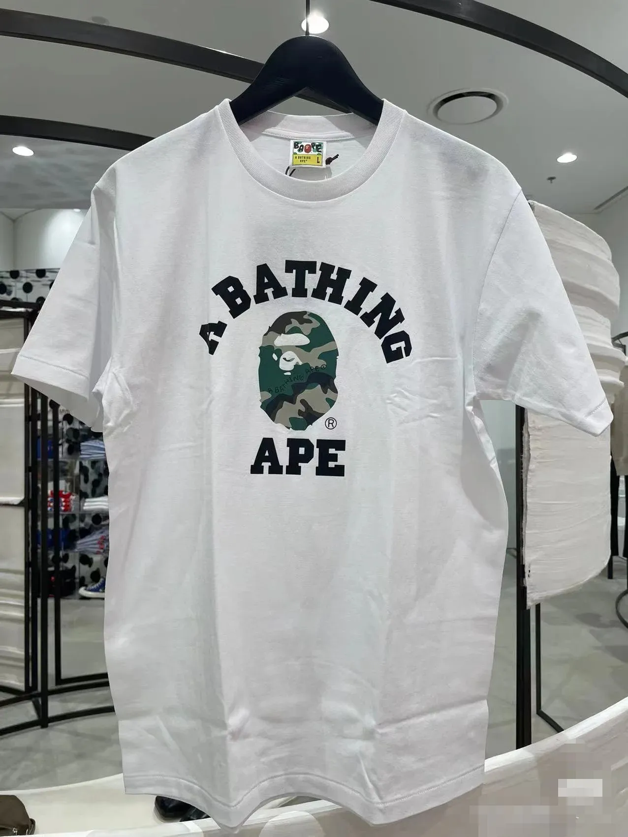 P110 001174 BAPE SS23 WOODLAND CAMO woodland camouflage series camouflage ape print short-sleeved T-shirt, same style for men and women, size smlxlxxl, black and white