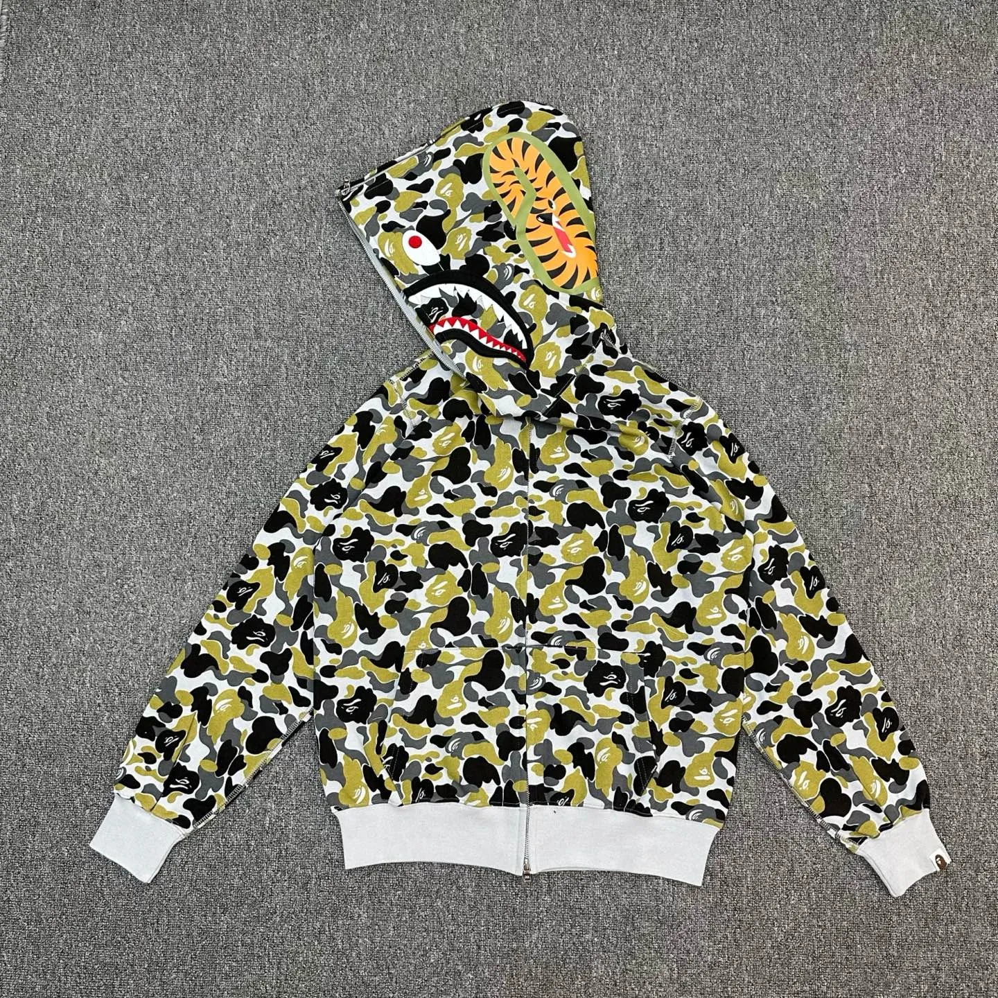 💰420 BAPE FW24 Ginza limited edition shark splicing zipper hooded sweatshirt, heavy duty double zipper, custom made fabric, high quality, couple model: S—XXL [camouflage yellow]
