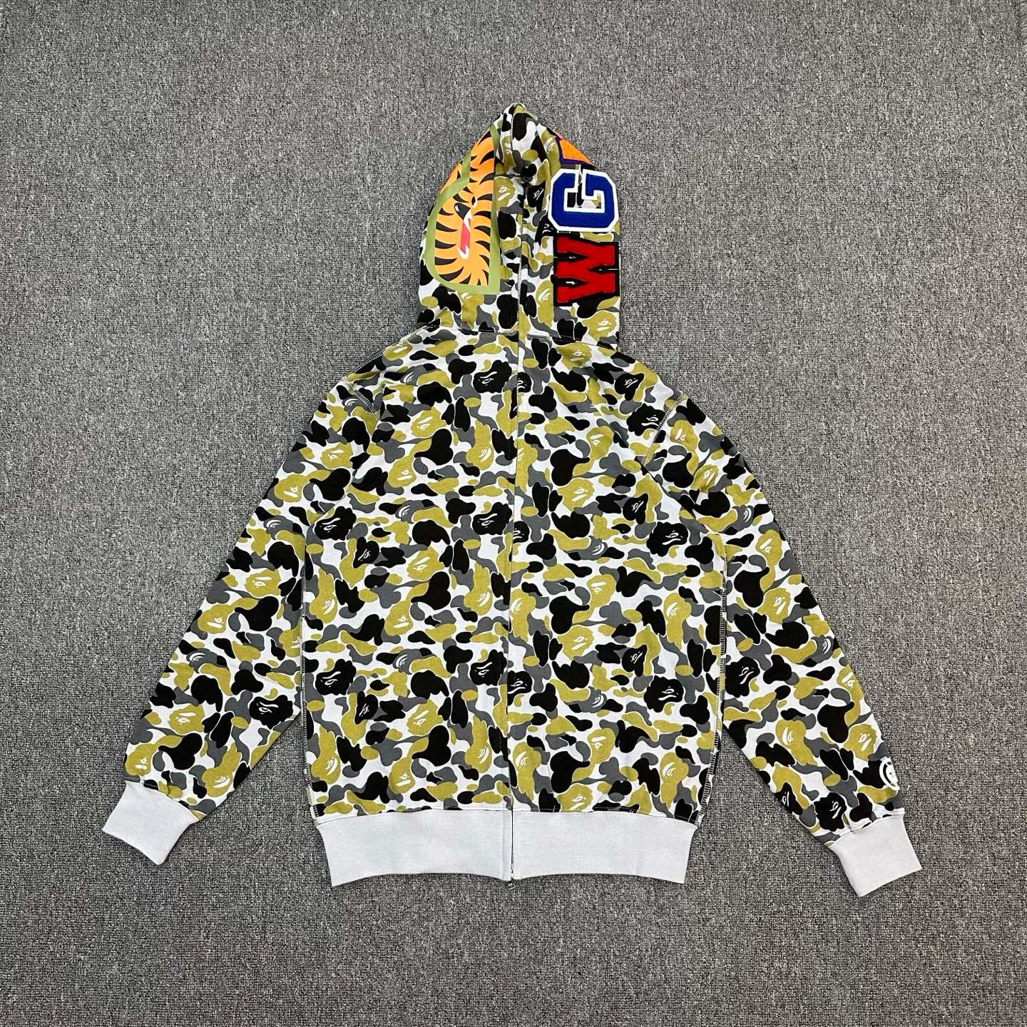 💰420 BAPE FW24 Ginza limited edition shark splicing zipper hooded sweatshirt, heavy duty double zipper, custom made fabric, high quality, couple model: S—XXL [camouflage yellow]