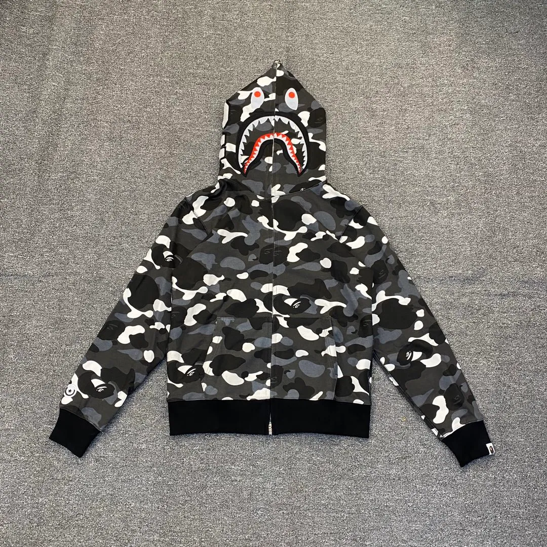 💰400 BAPE Classic black and white luminous camouflage shark zipper hooded sweatshirt Top-notch custom fabrics Complete labels Super exquisite workmanship details Couple style: S—XXL [Black White]