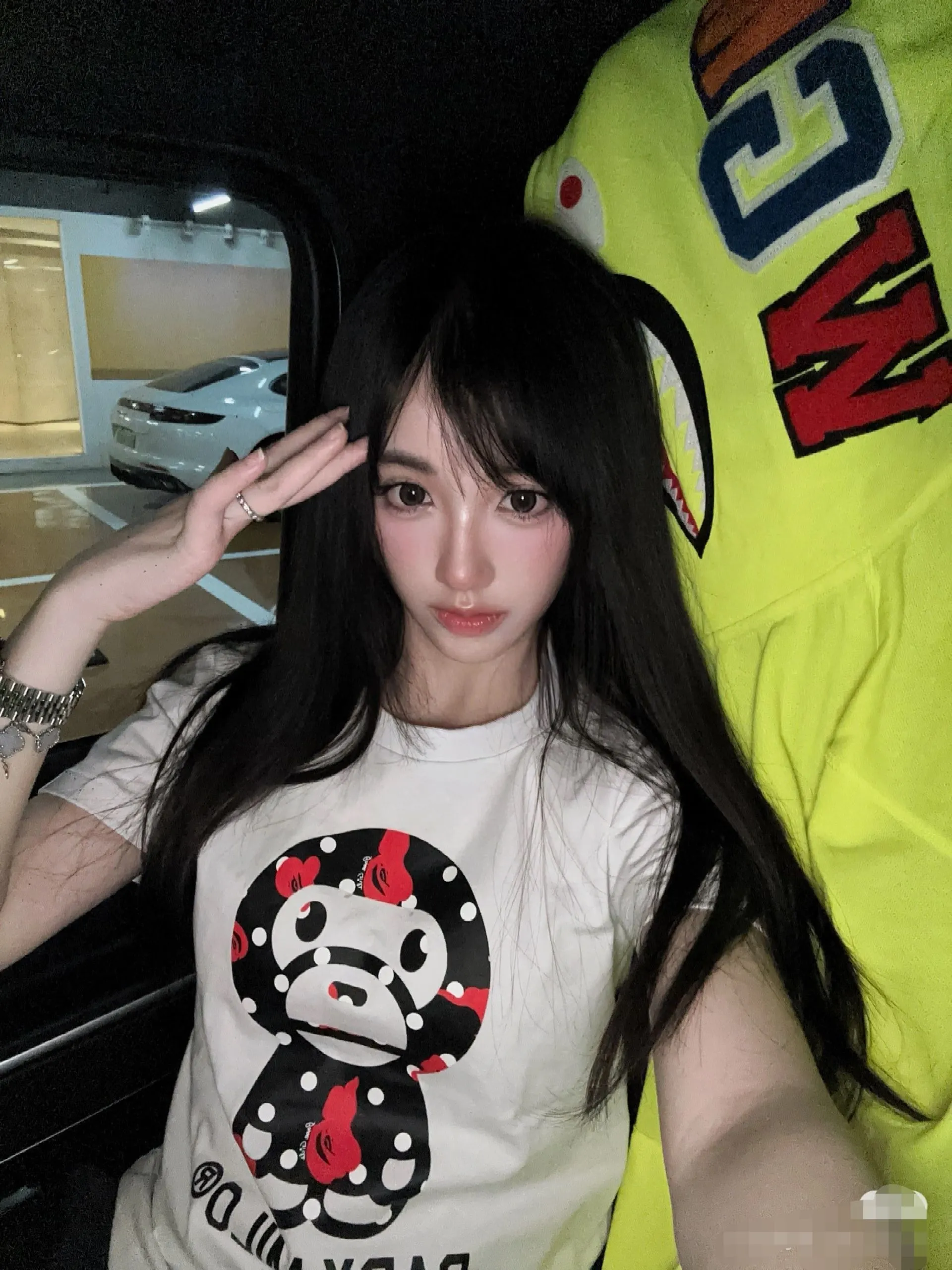 P110 001196 BAPE polka dot baby MILO printed short-sleeved T-shirt, same style for men and women, size smlxlxxl, black and white