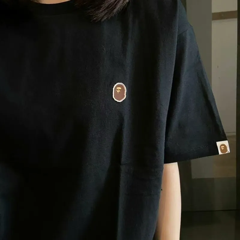 P110 001027 A BATHING APE Bape ape head series BAPE APE Head One Point Tee little ape logo short-sleeved T-shirt, same style for men and women, code number smlxlxxl, black and white