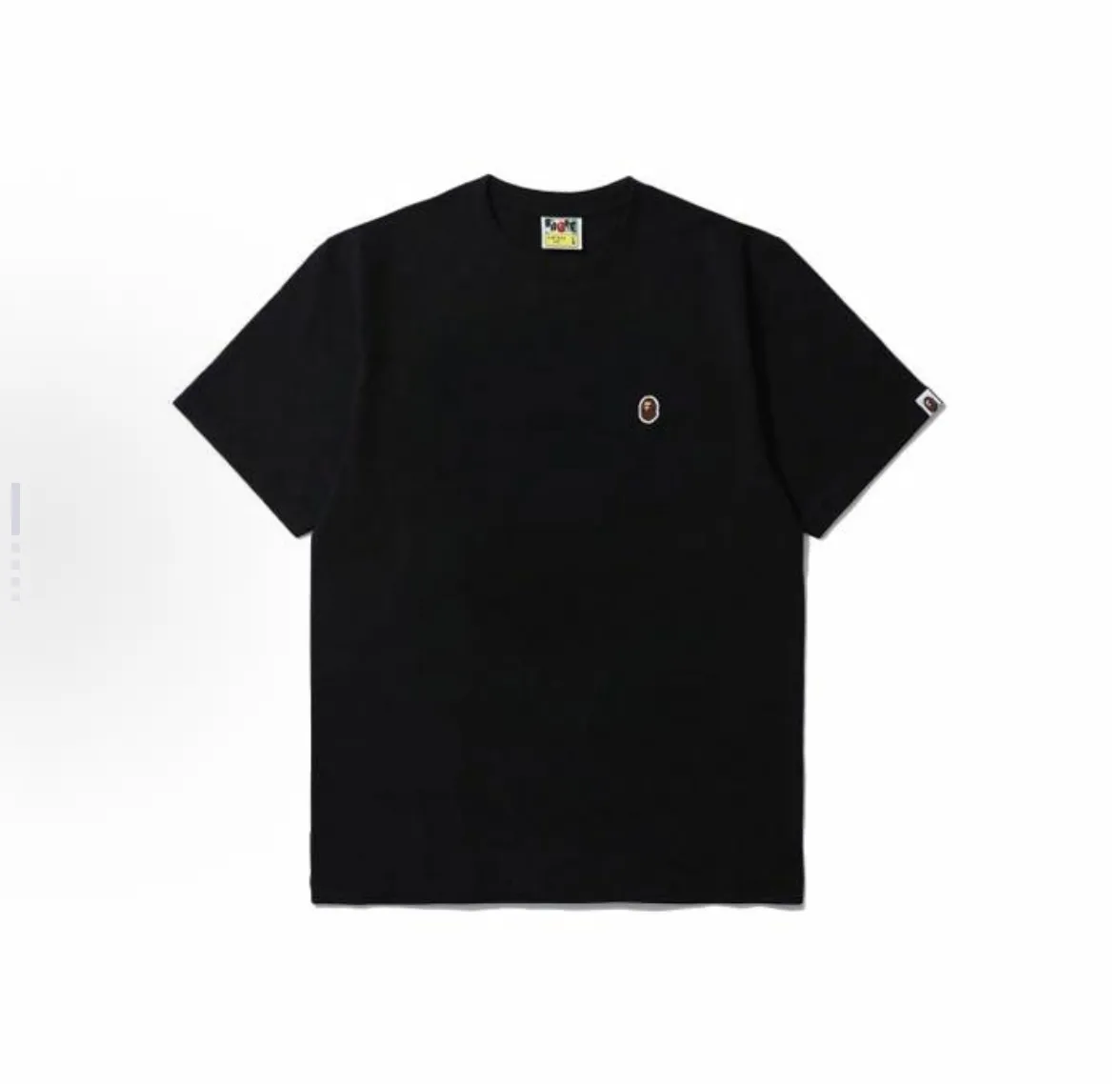 P110 001027 A BATHING APE Bape ape head series BAPE APE Head One Point Tee little ape logo short-sleeved T-shirt, same style for men and women, code number smlxlxxl, black and white