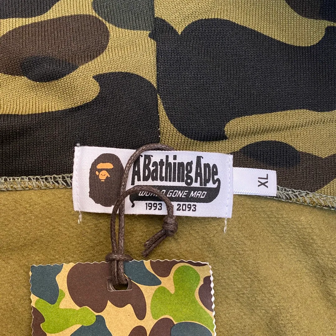 💰380 BAPE 1ST CAMO SHARK FULL Classic counter model Camouflage shark hooded zipper sweatshirt Machine-printed camouflage Top-quality fabric High-end 1:1 replica Customized fabric Couple model: S—XXL [Camouflage yellow, Camouflage green, Camouflage red, Camouflage purple, Camouflage blue, Camouflage gray]