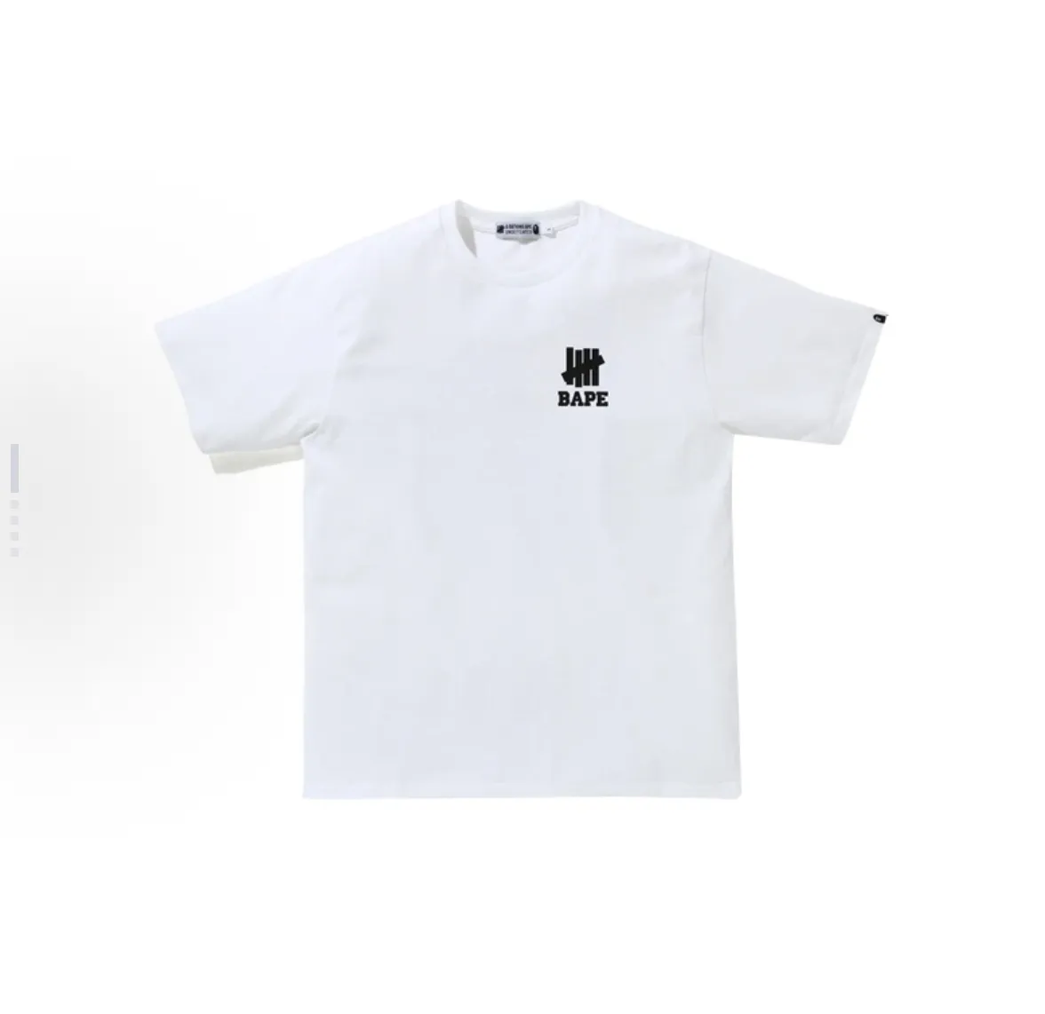 P110 001010 A BATHING APE x UNDEFEATED joint model Bape ape head short-sleeved T-shirt, same style for men and women, size smlxlxxl, black and white