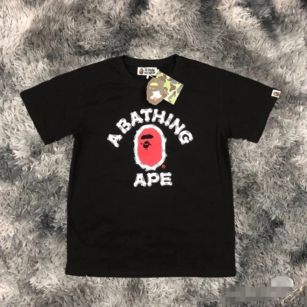 P110 001067 BAPE contrasting ape letter print round neck short-sleeved T-shirt, same style for men and women, size smlxlxxl, black and white