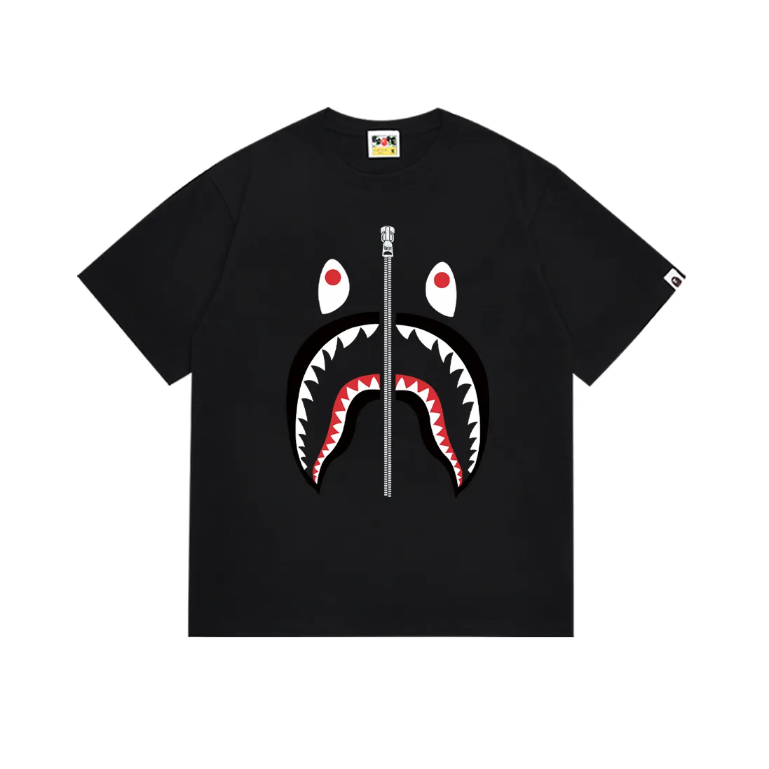 P110 SC061# (top version) BAPE classic shark mouth couple style printed short-sleeved T-shirt. Made of 260 grams of high-quality high-weave pure cotton fabric. Double yarn combed. The texture is soft and non-pilling. Imported environmentally friendly printing glue. The pattern is bright and three-dimensional. Quality 💥Same style for men and women. The upper body is trendy. Color: black and white. Size: S M L XL XXL