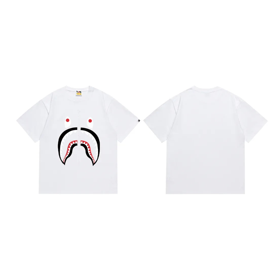 P110 SC061# (top version) BAPE classic shark mouth couple style printed short-sleeved T-shirt. Made of 260 grams of high-quality high-weave pure cotton fabric. Double yarn combed. The texture is soft and non-pilling. Imported environmentally friendly printing glue. The pattern is bright and three-dimensional. Quality 💥Same style for men and women. The upper body is trendy. Color: black and white. Size: S M L XL XXL