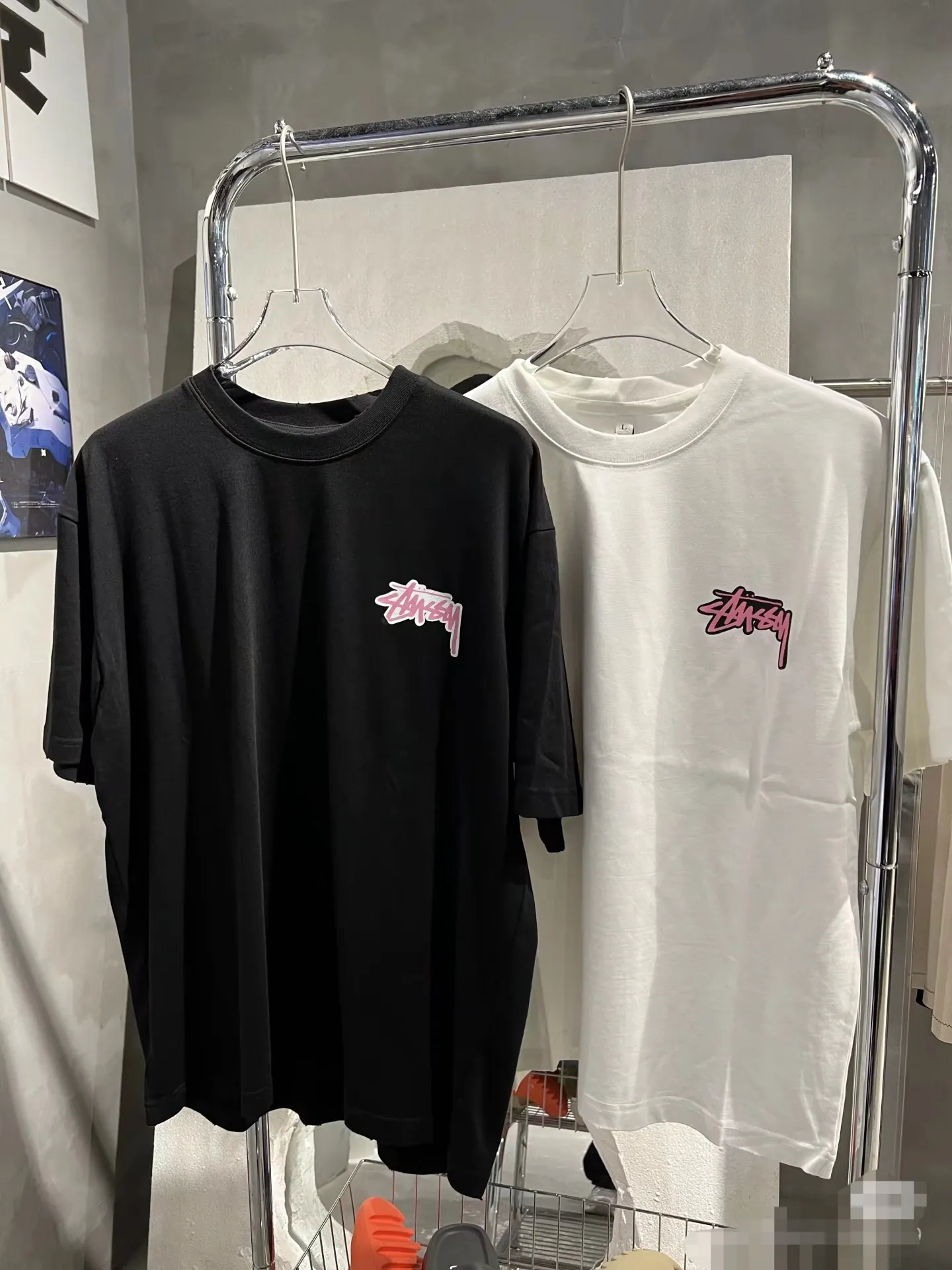 P110 001170 BAPE co-branded stussy Stussy printed short-sleeved T-shirt, same style for men and women, size smlxlxxl, black and white