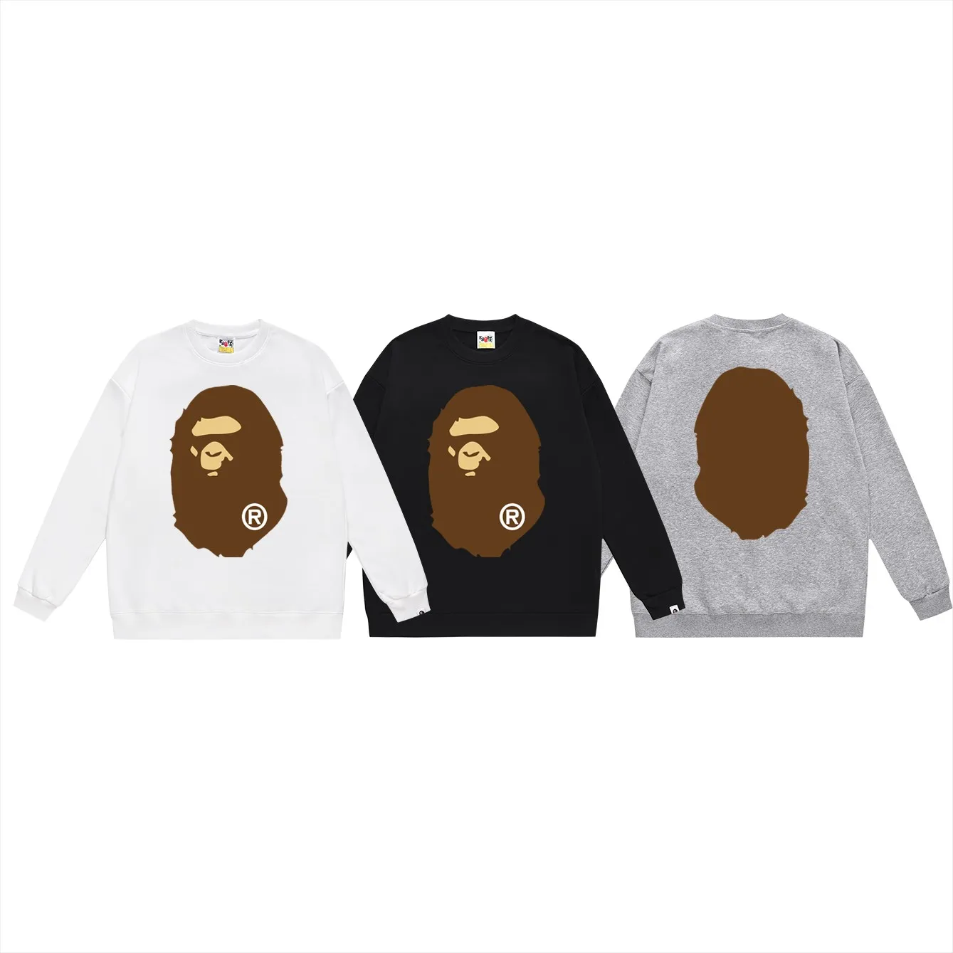 P150 model number SC475# terry 75 plus velvet 80 (top version) BAPE classic front and rear big ape head round neck sweatshirt. Made of 350g large terry (drop shoulder large version) fabric. The texture is soft and non-pilling. Imported environmentally friendly printing glue. The pattern is bright and three-dimensional. Quality 💥Same style for men and women. The upper body is trendy. Color: black white gray Size: S M L XL XXL